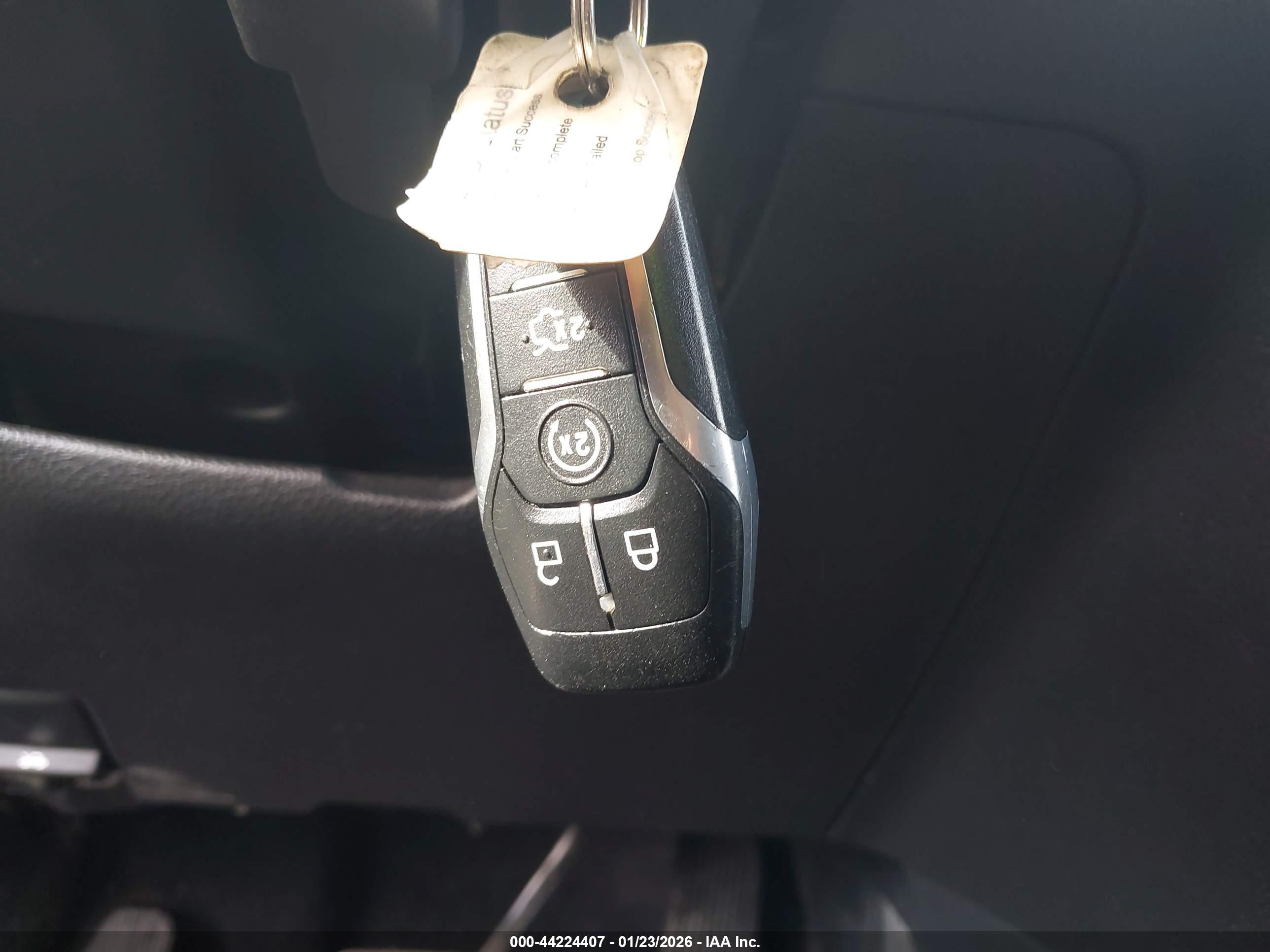 FORD EXPLORER image 11