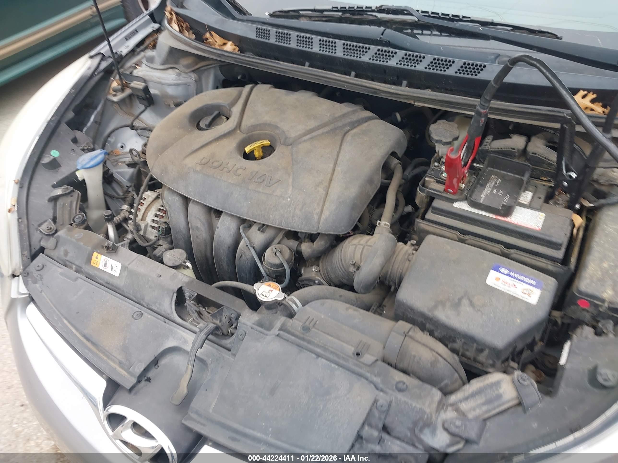 HYUNDAI ELANTRA image 10