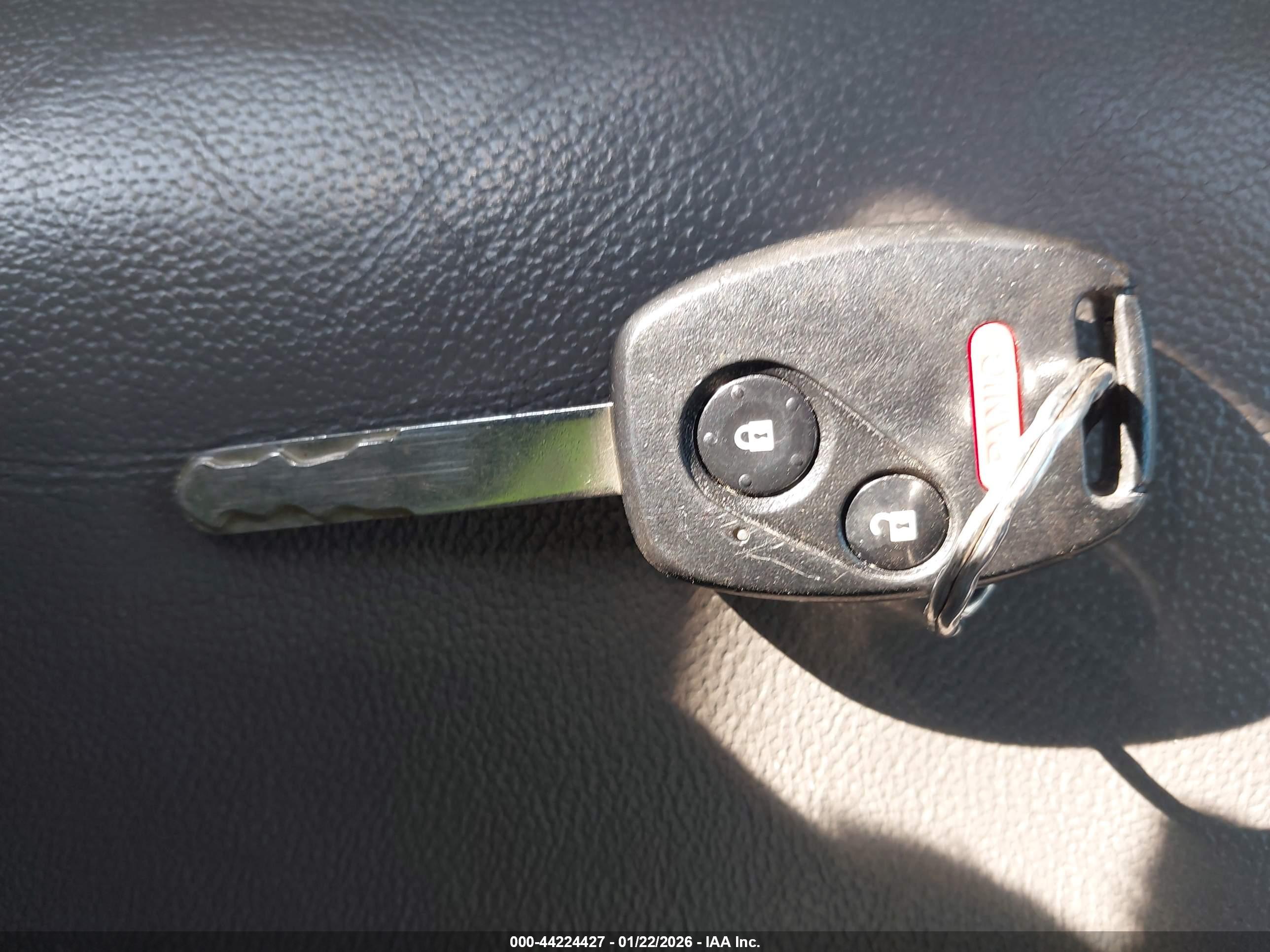 HONDA CR-V image 11