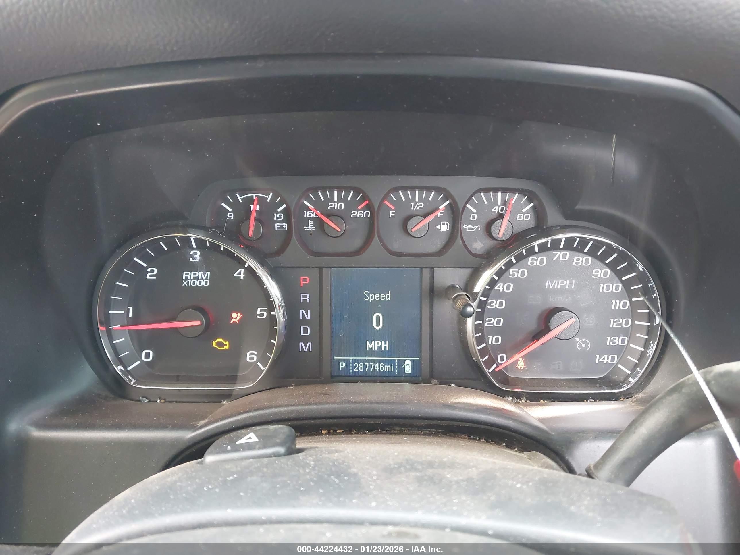 CHEVROLET SILVERADO image 7