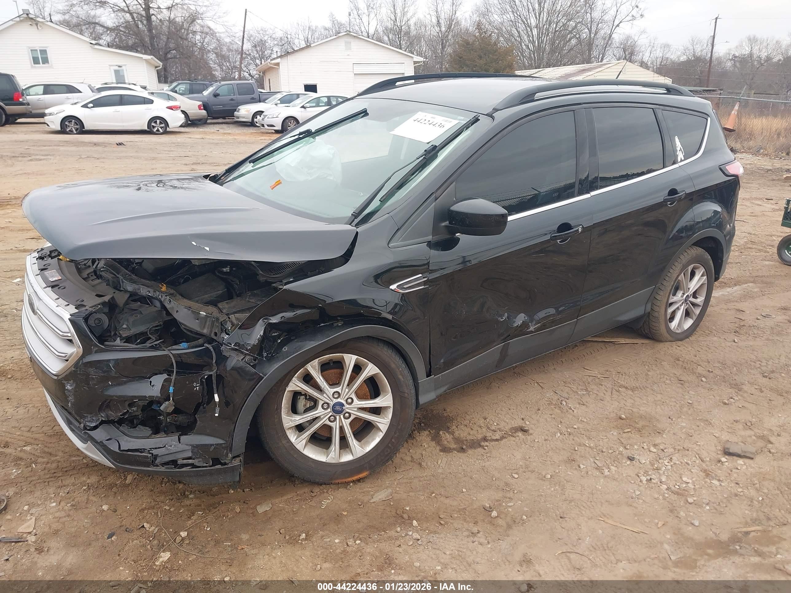 FORD ESCAPE image 2