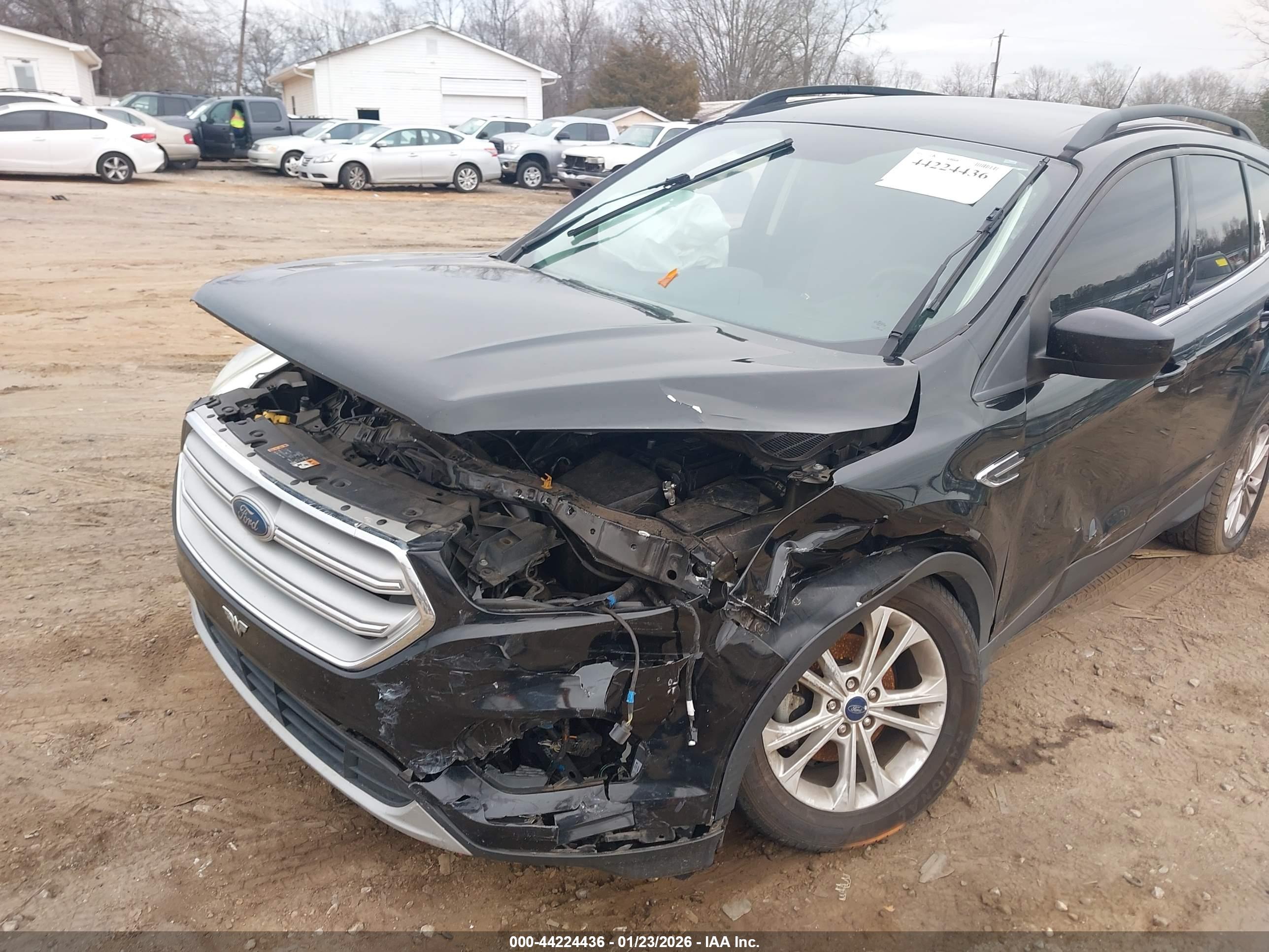 FORD ESCAPE image 6