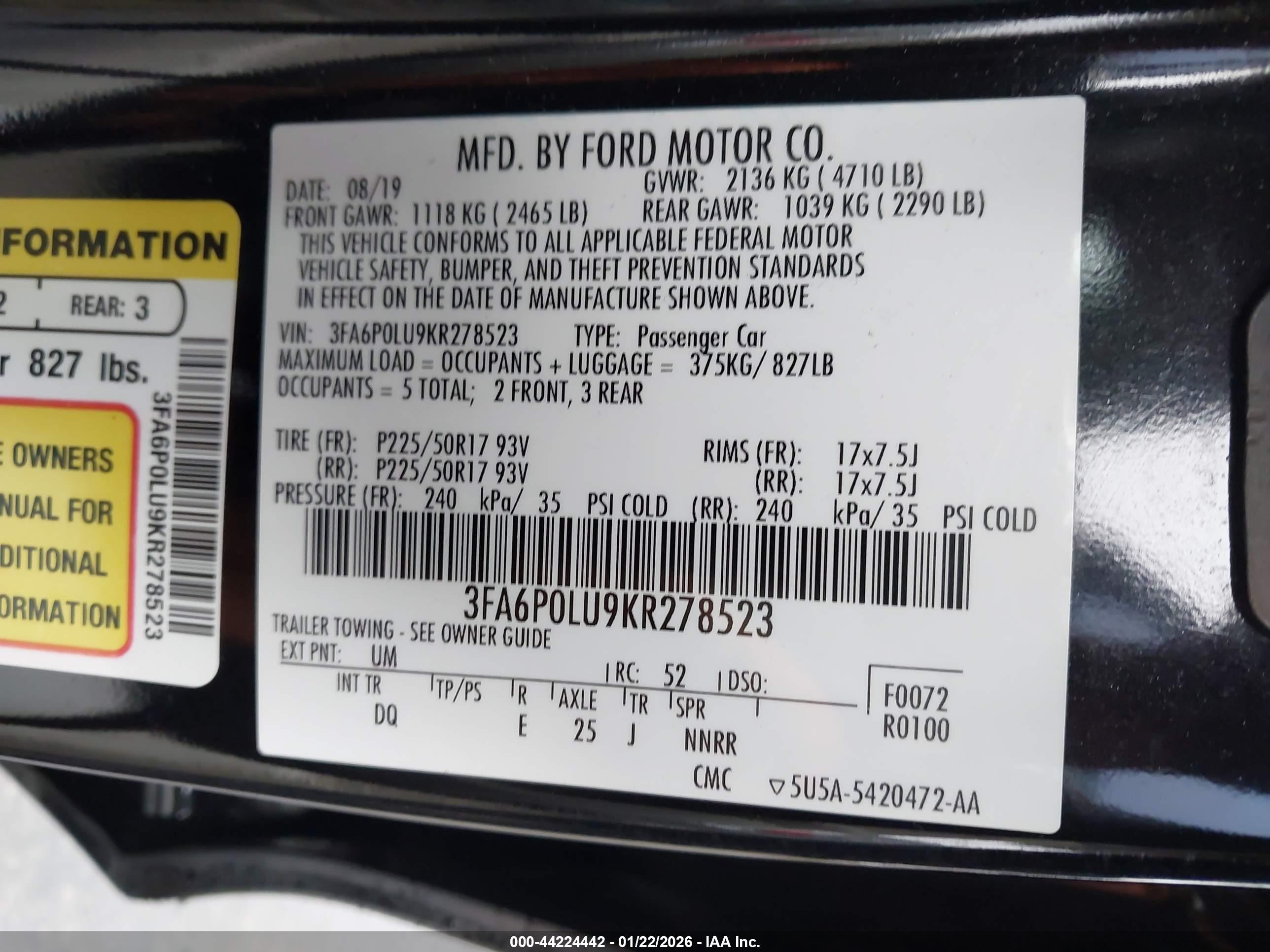 FORD FUSION image 9