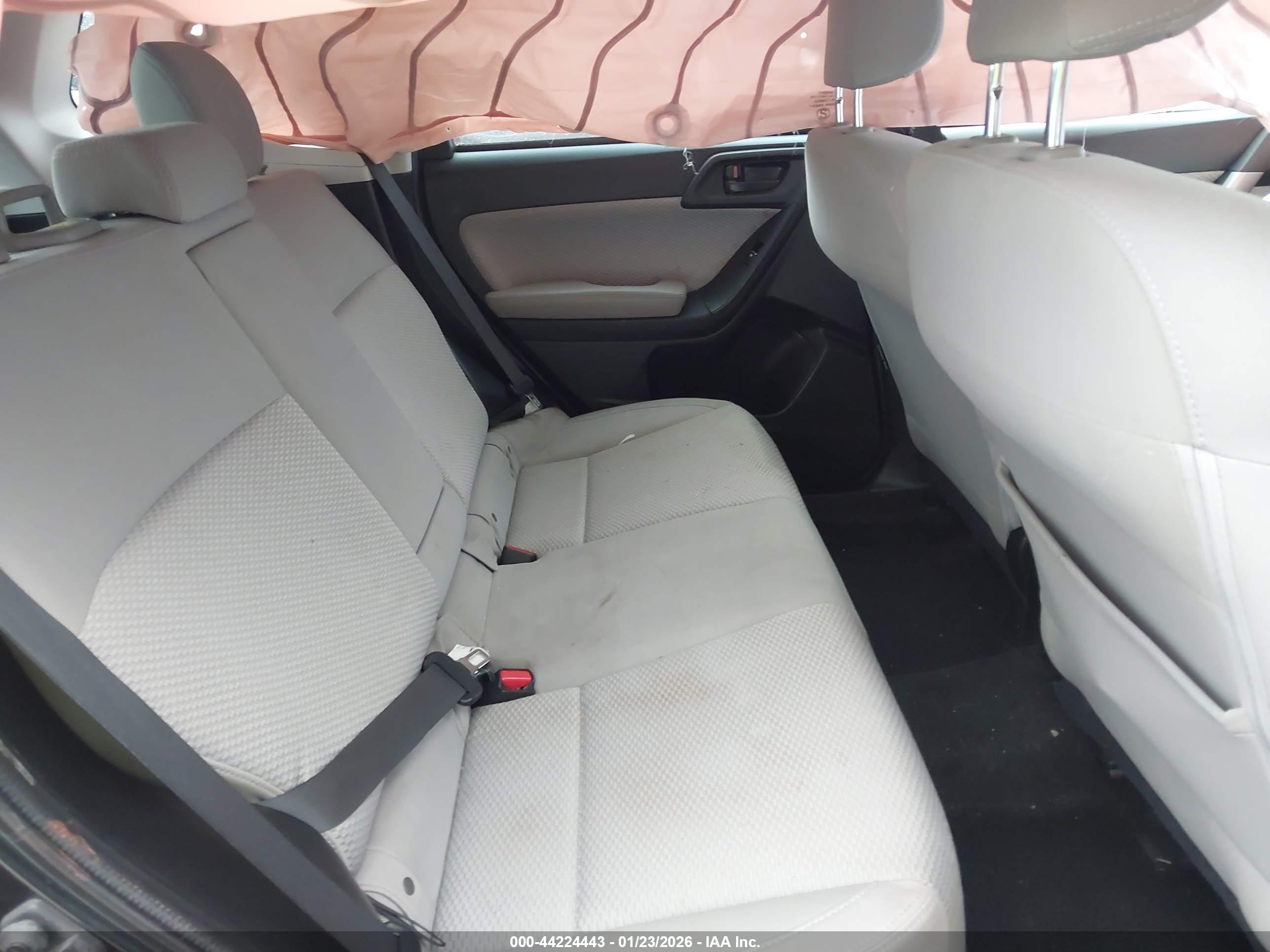 SUBARU FORESTER image 8