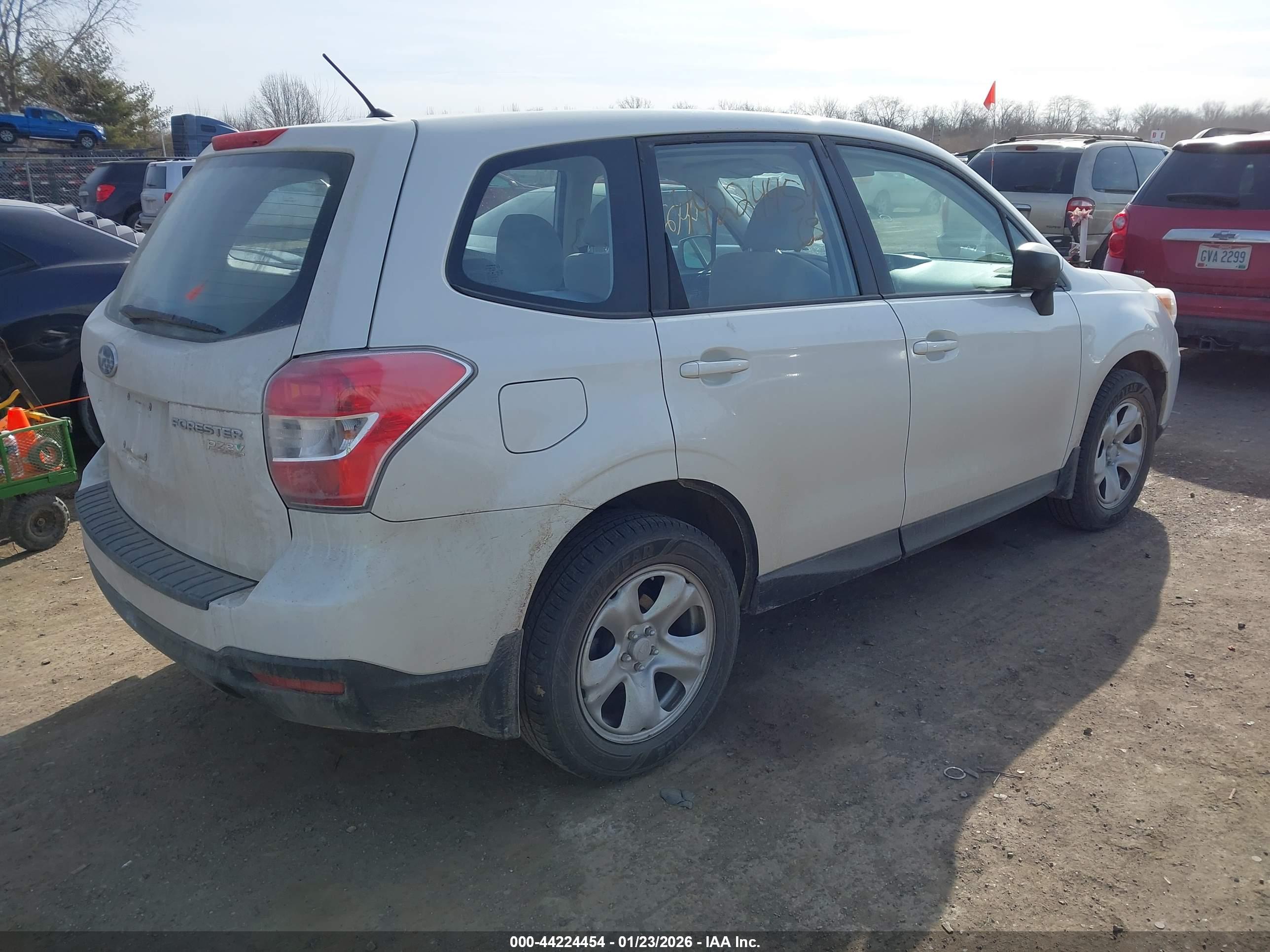 SUBARU FORESTER image 4