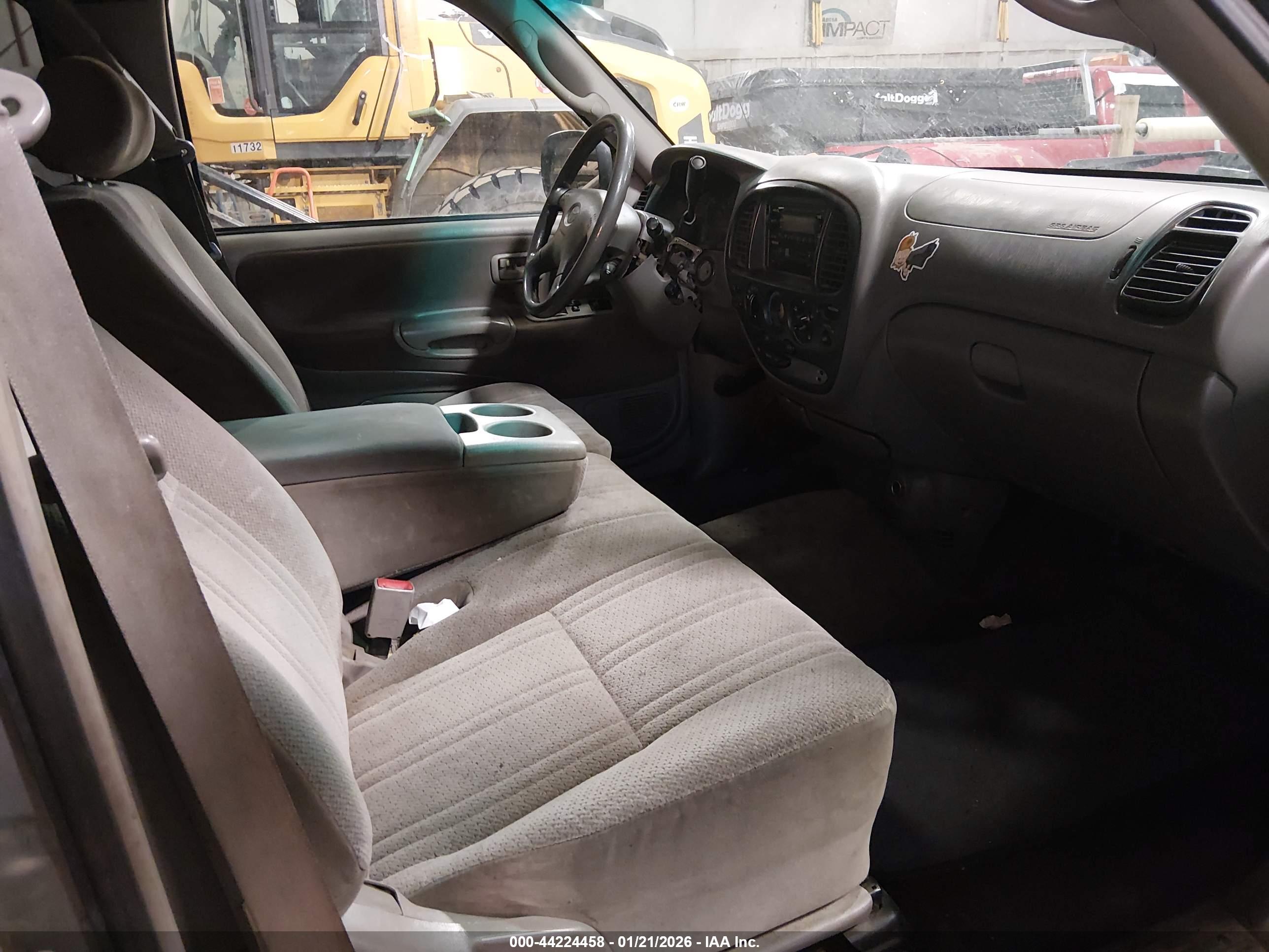 TOYOTA TUNDRA image 5