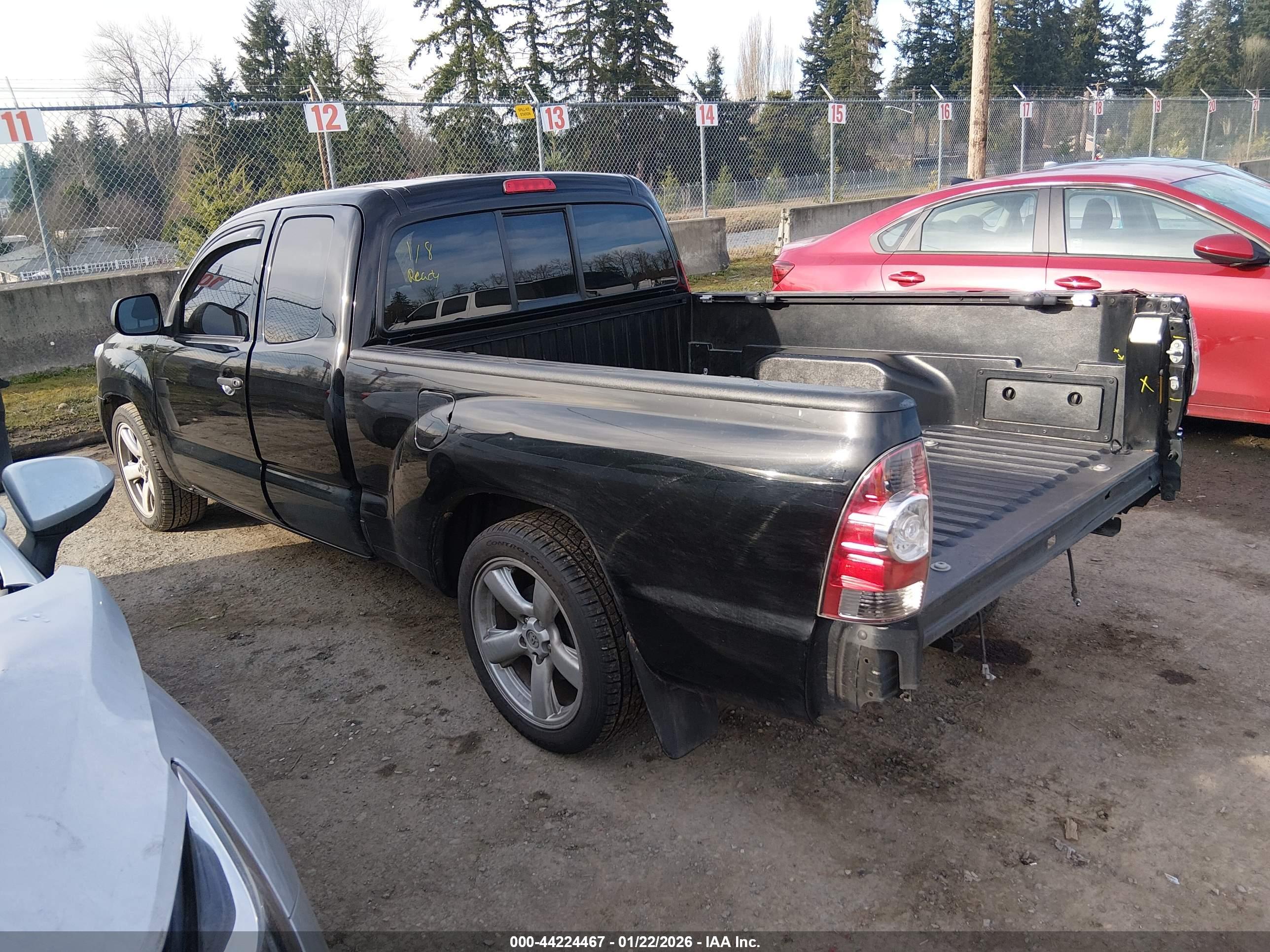 TOYOTA TACOMA image 3