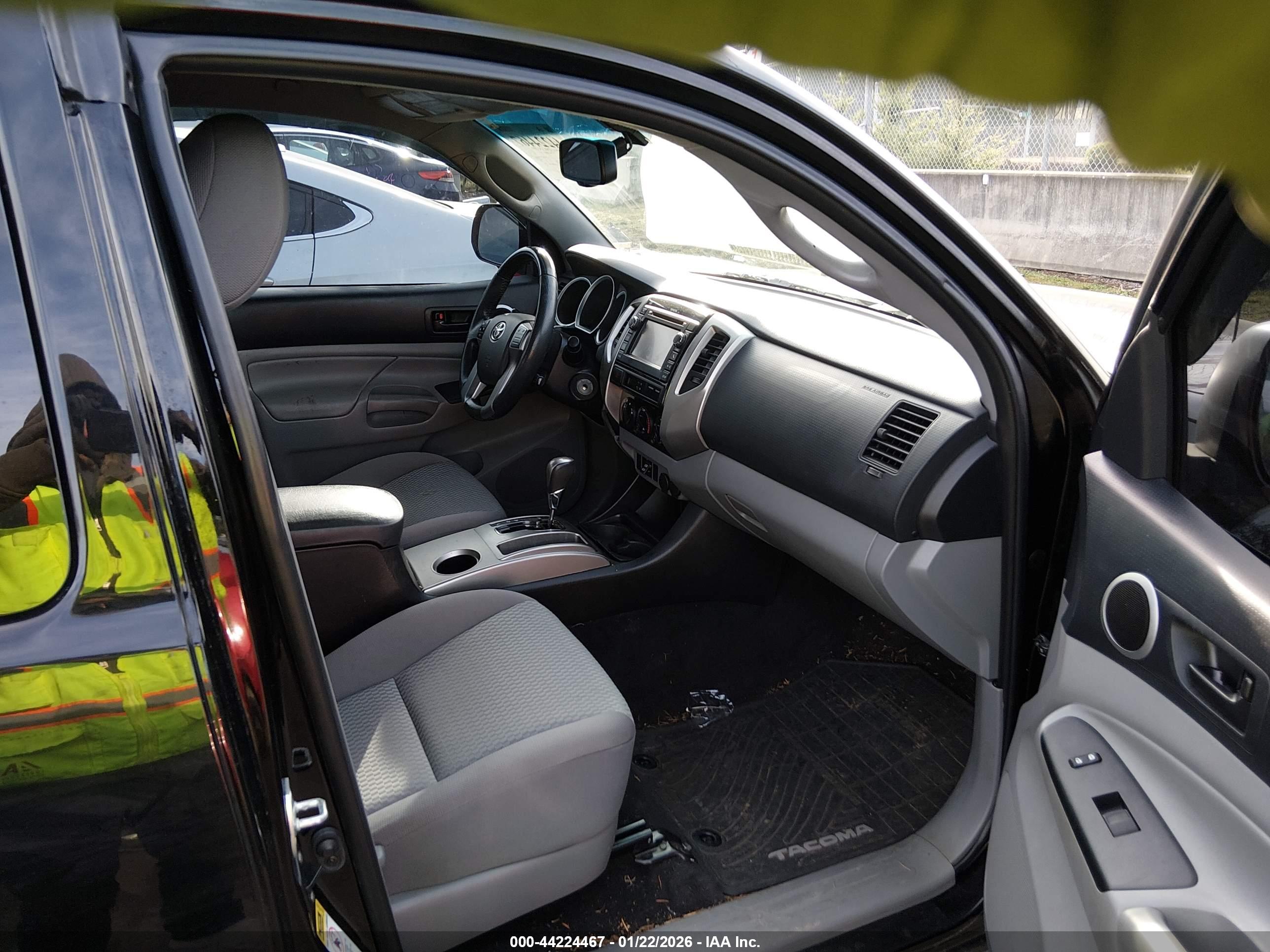 TOYOTA TACOMA image 5