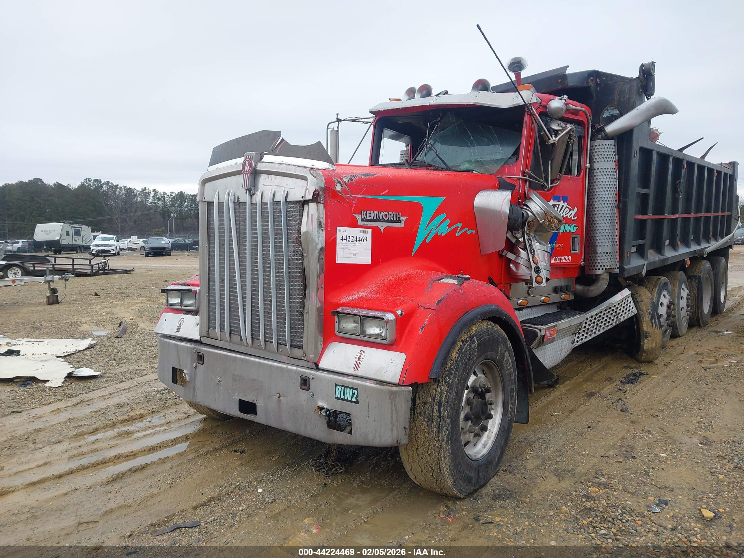 KENWORTH CONSTRUCTION image 2