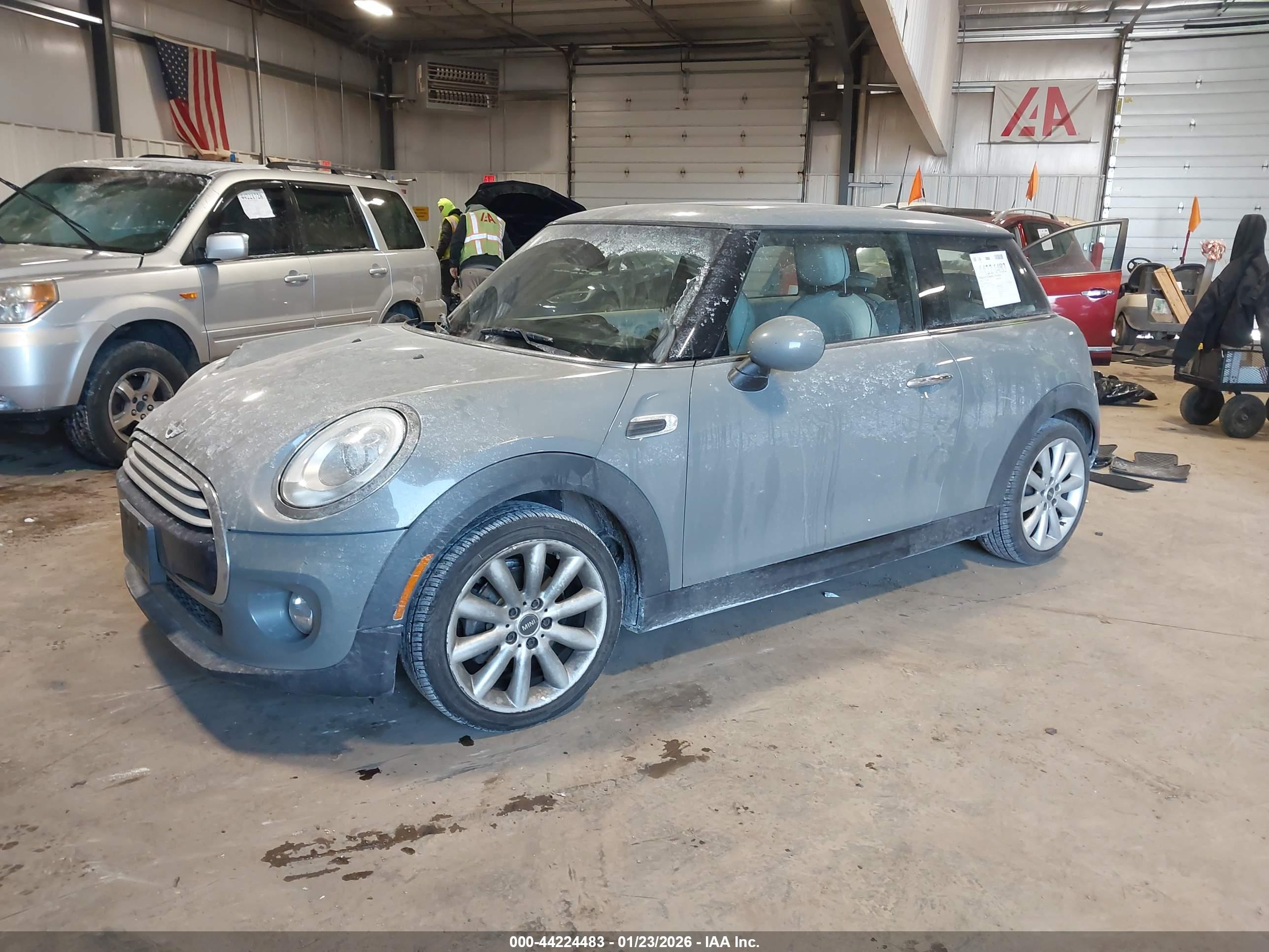 MINI HARDTOP image 2
