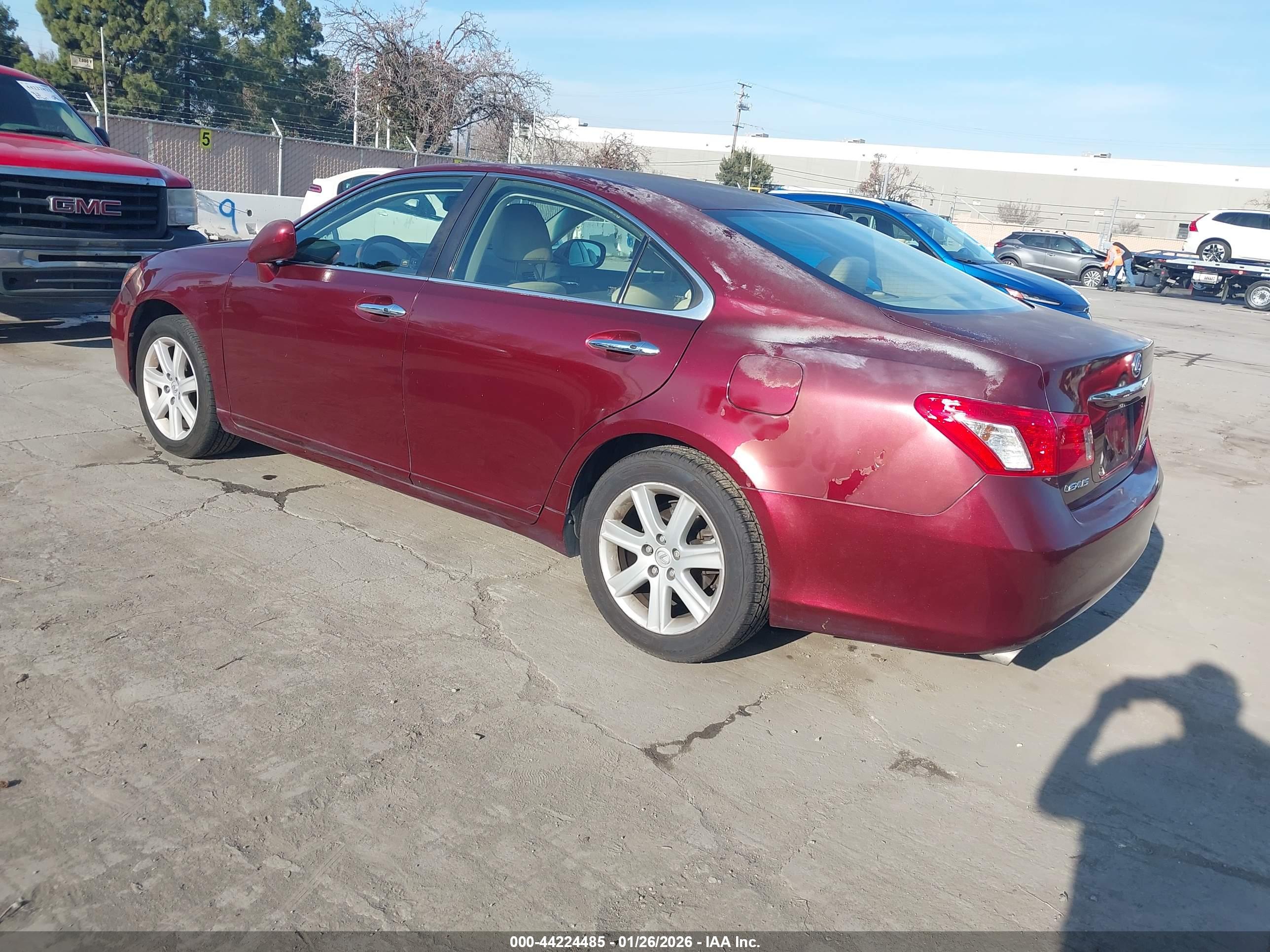 LEXUS ES image 3