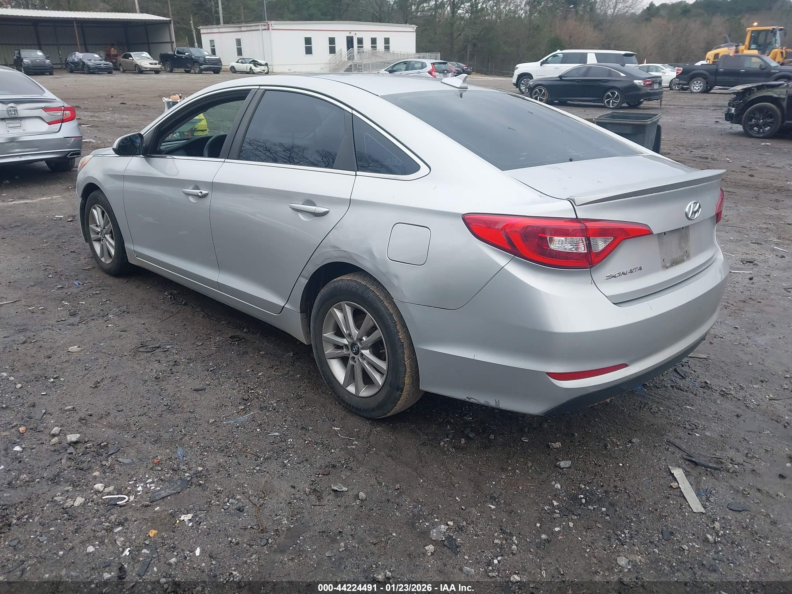 HYUNDAI SONATA image 3