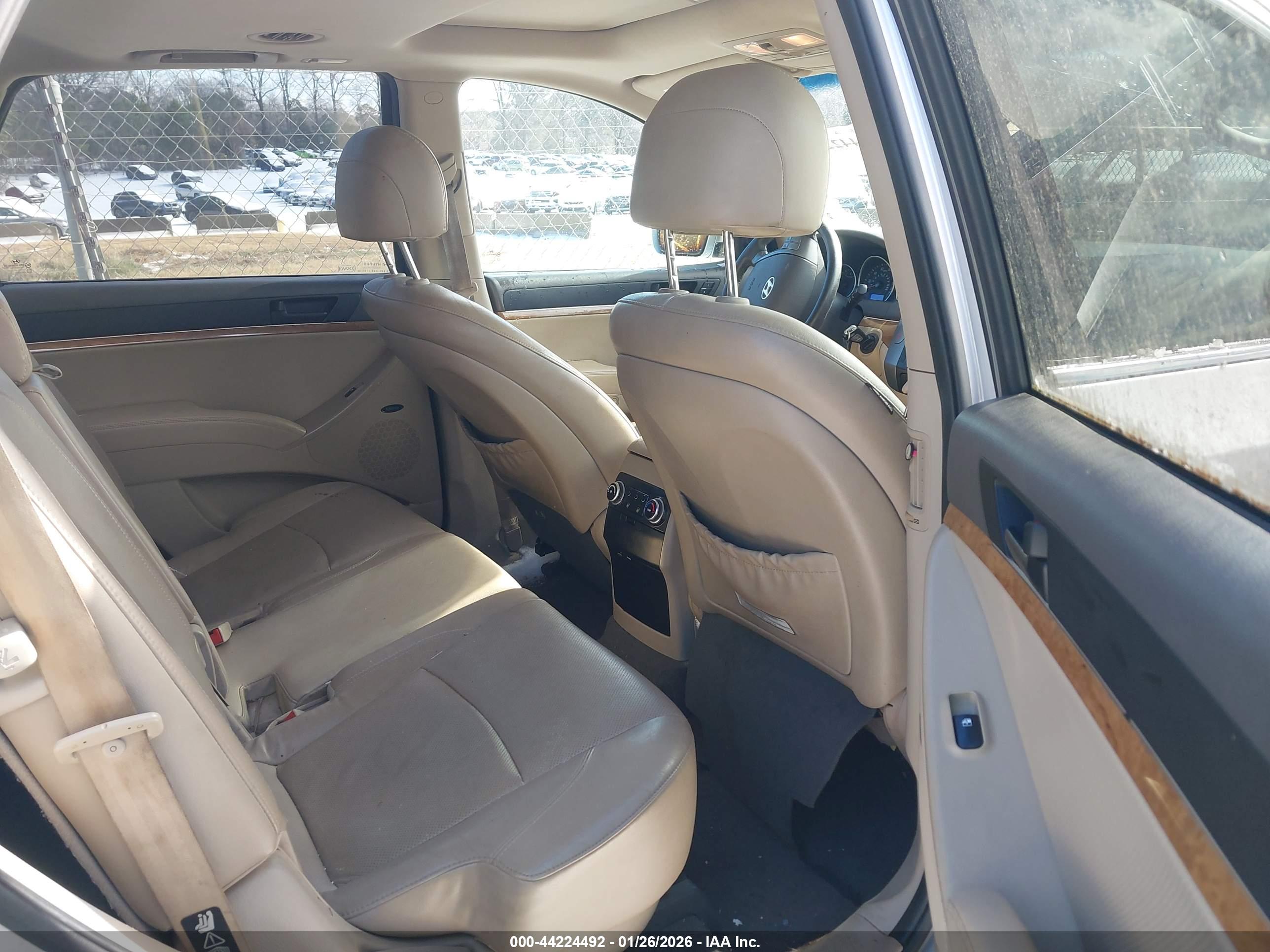 HYUNDAI VERACRUZ image 8
