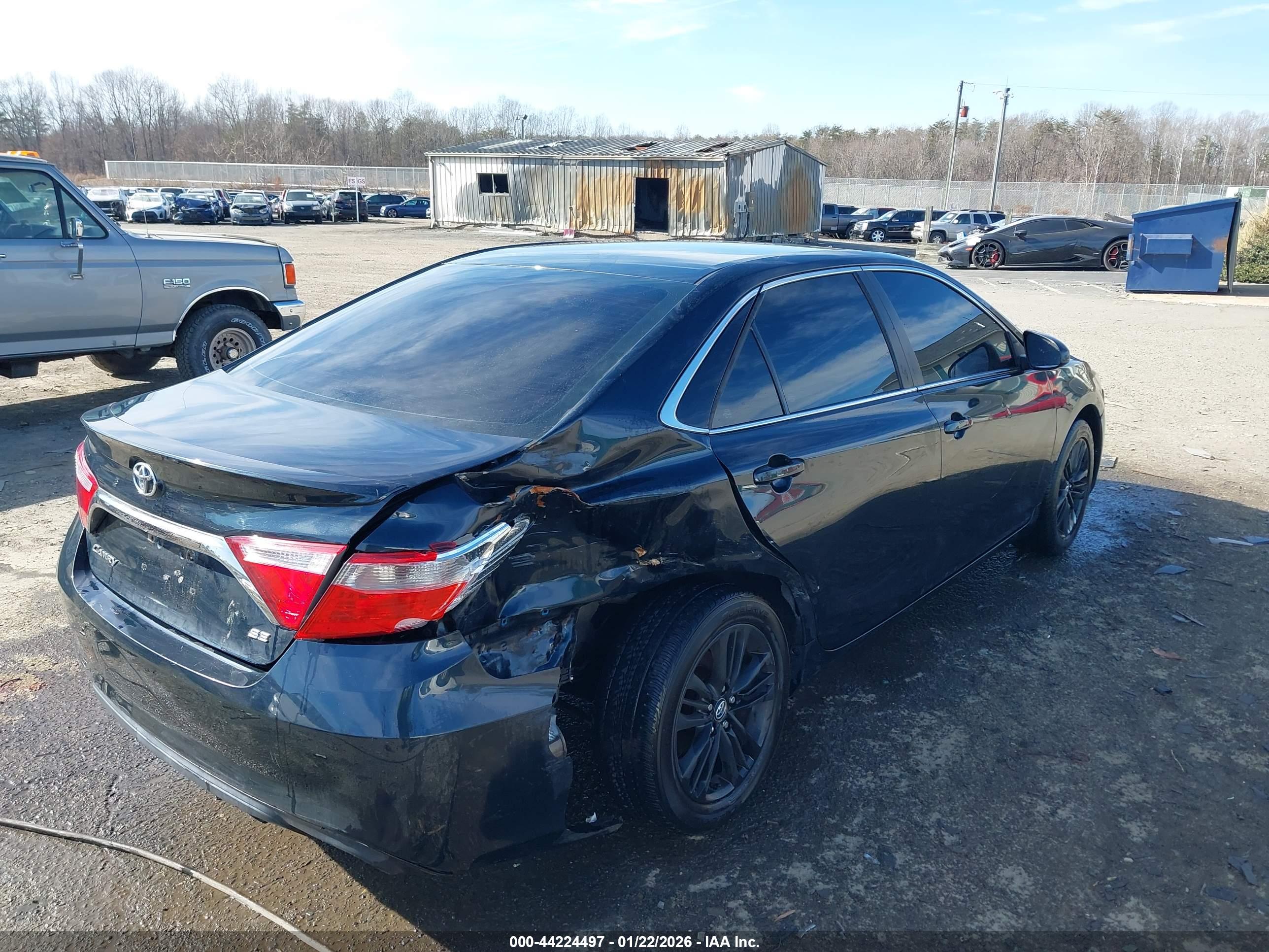 TOYOTA CAMRY image 4