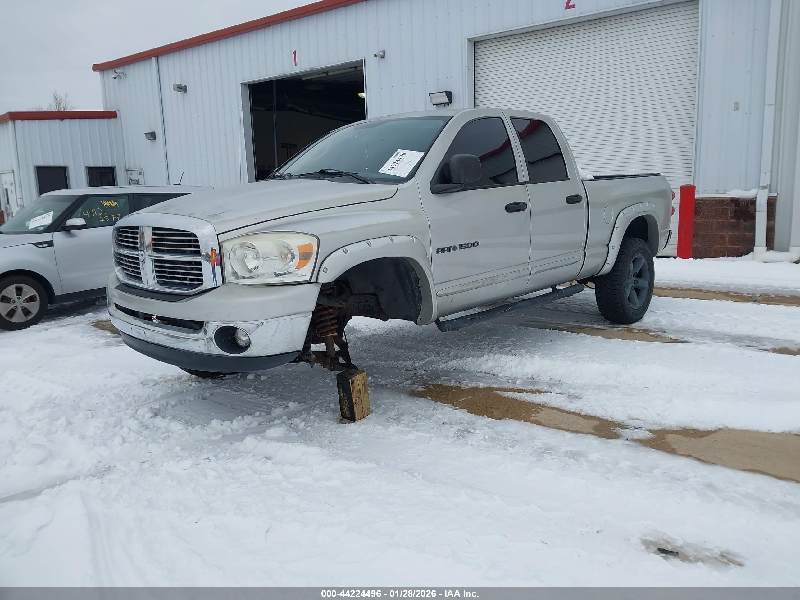 DODGE RAM image 2
