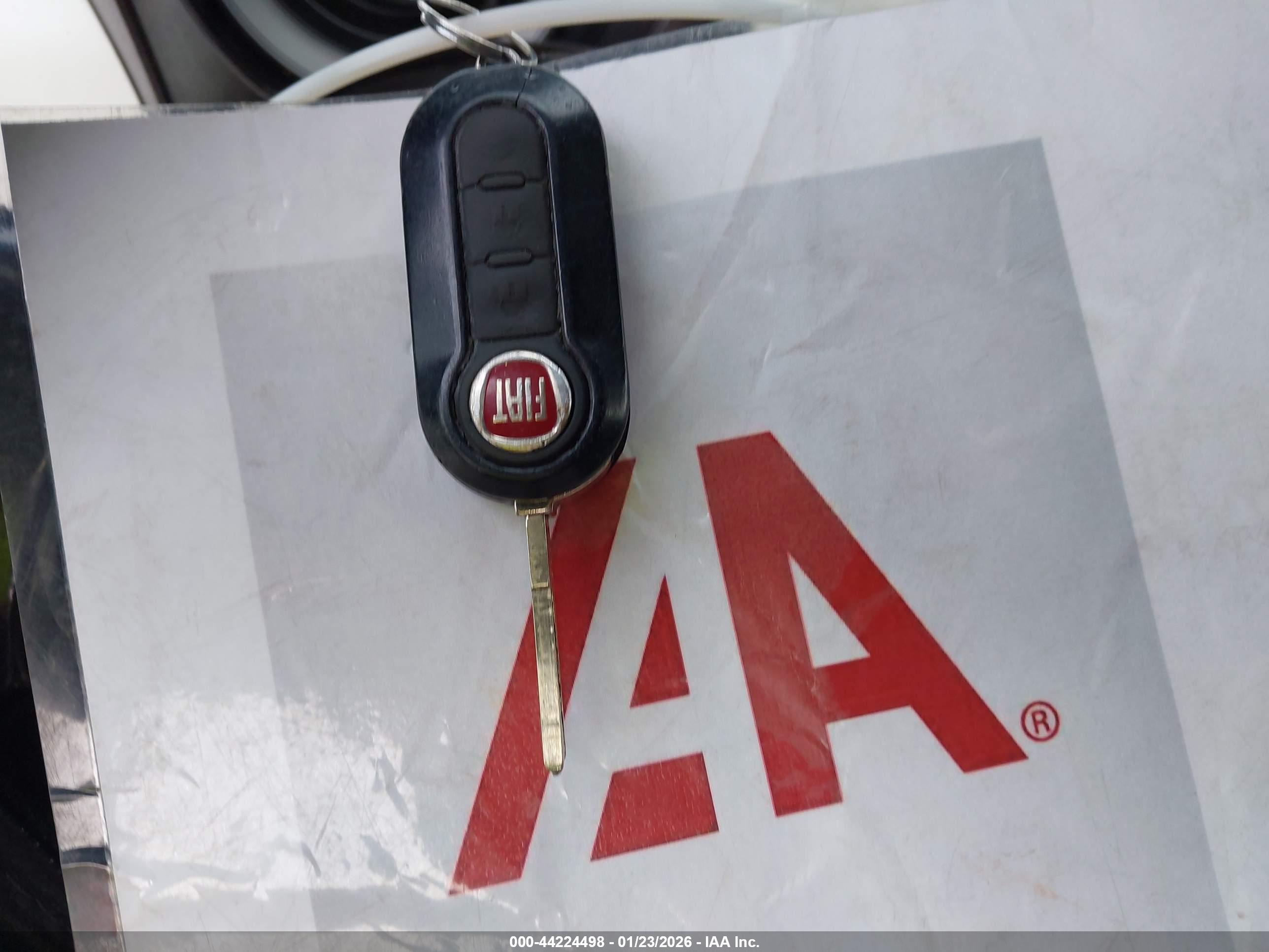 FIAT 500C image 11