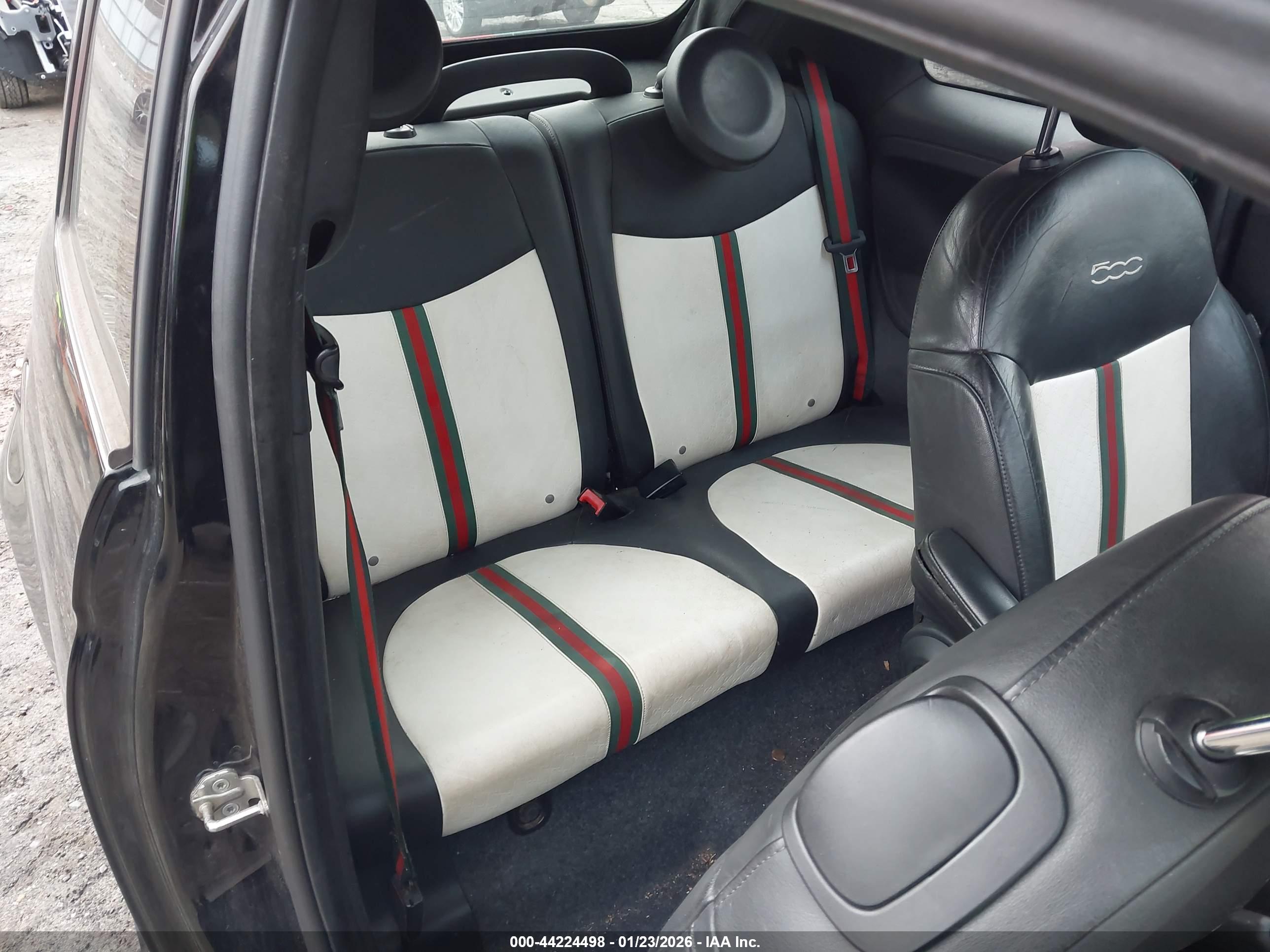 FIAT 500C image 8