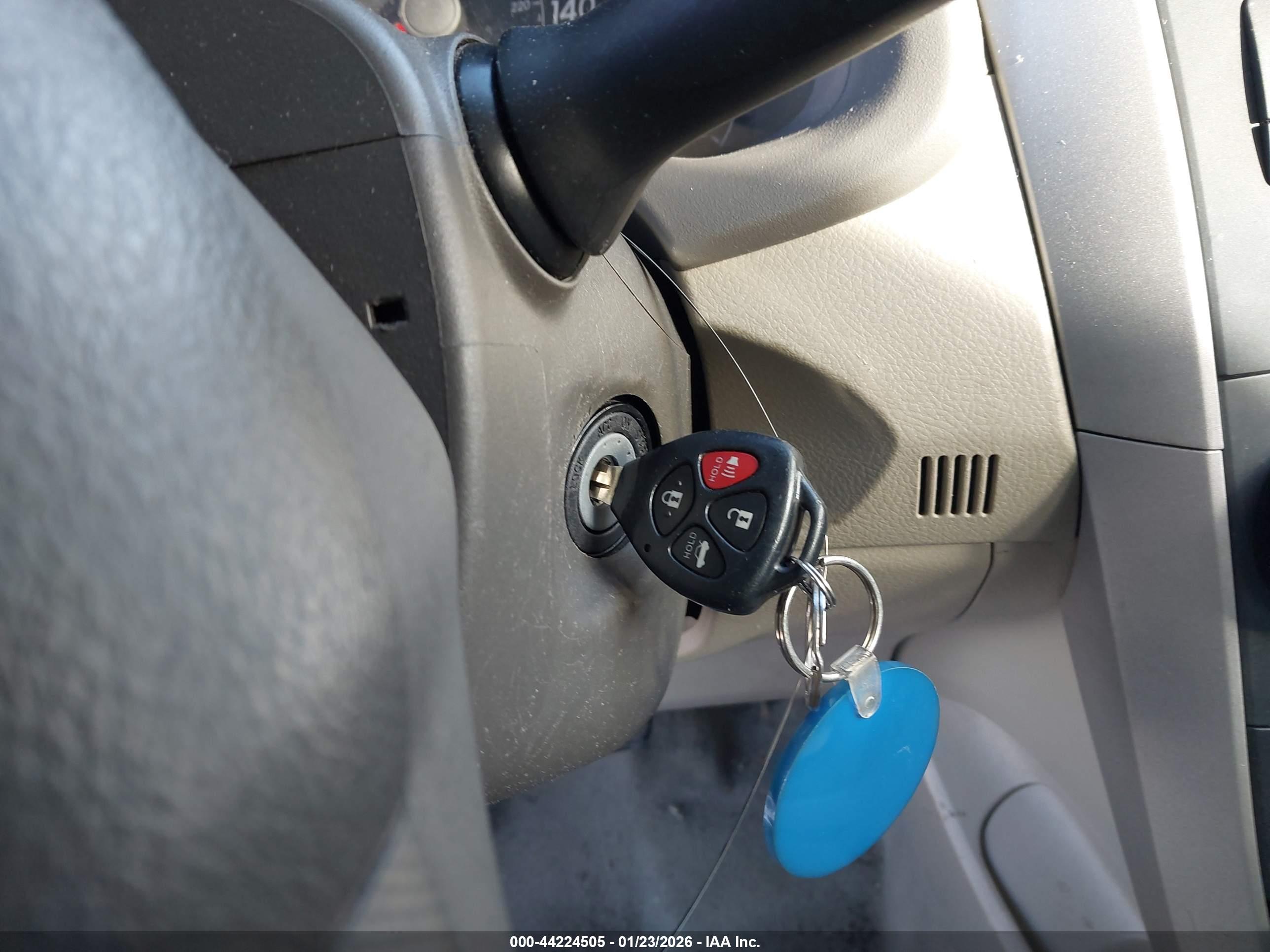 TOYOTA COROLLA image 11
