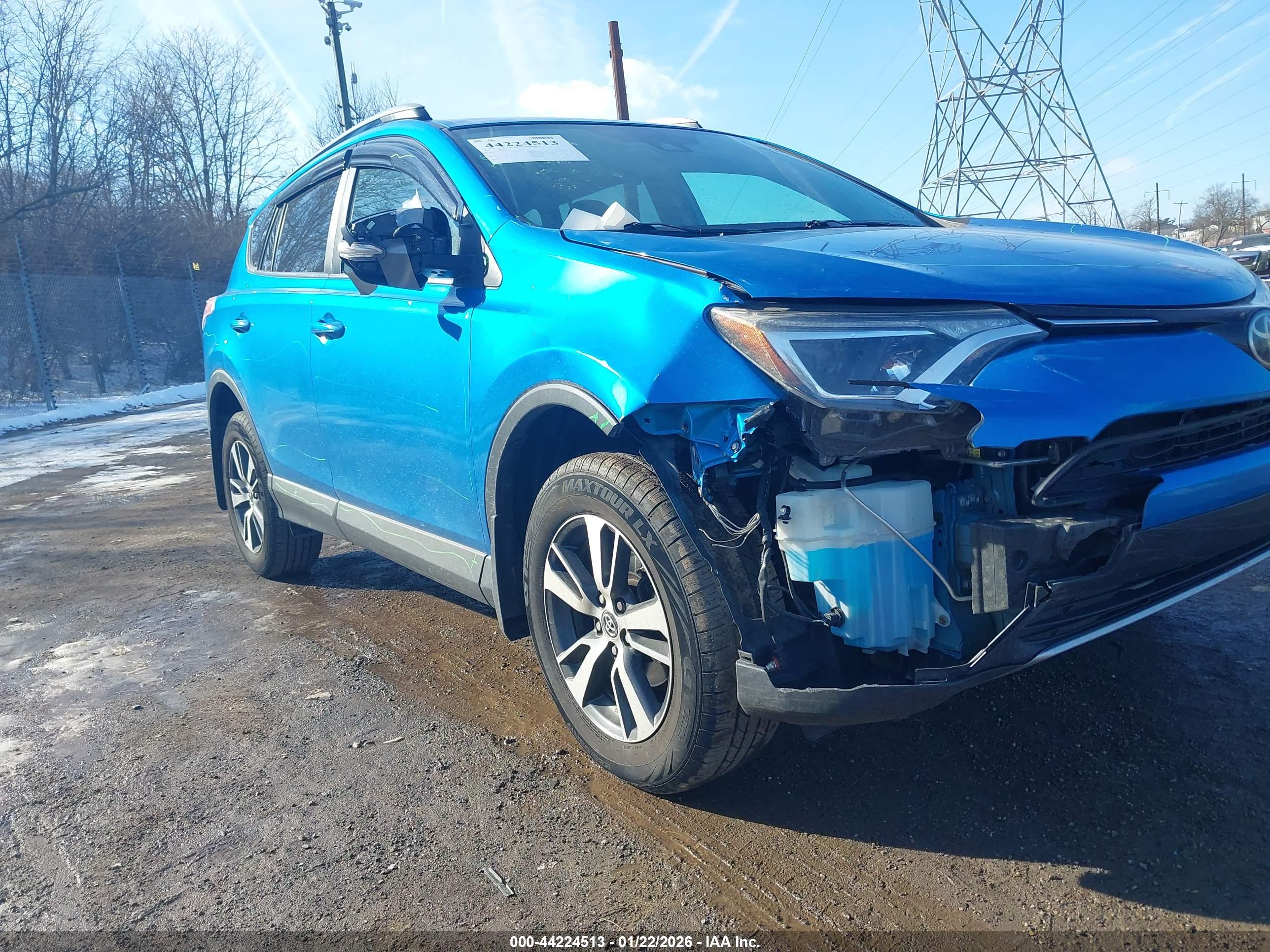 TOYOTA RAV4 image 6
