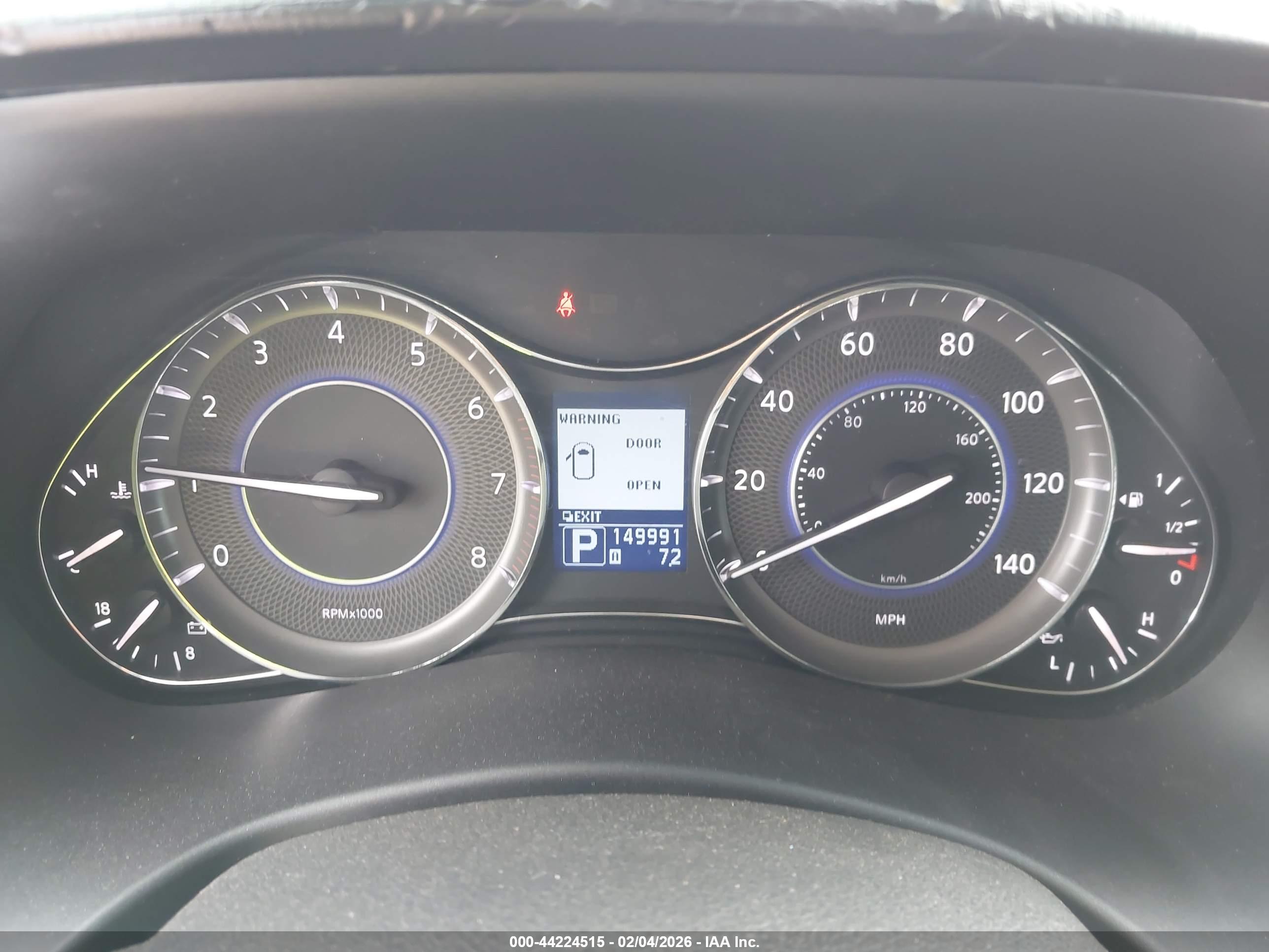 INFINITI QX56 image 7