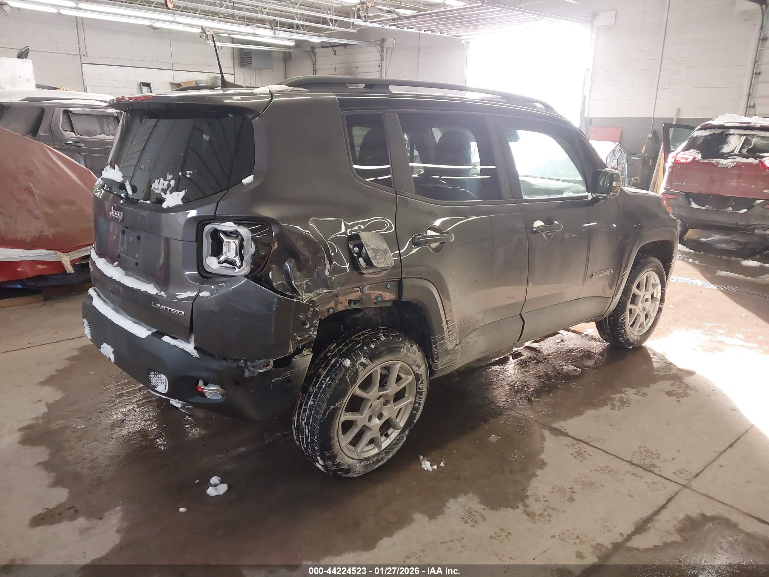 JEEP RENEGADE image 4