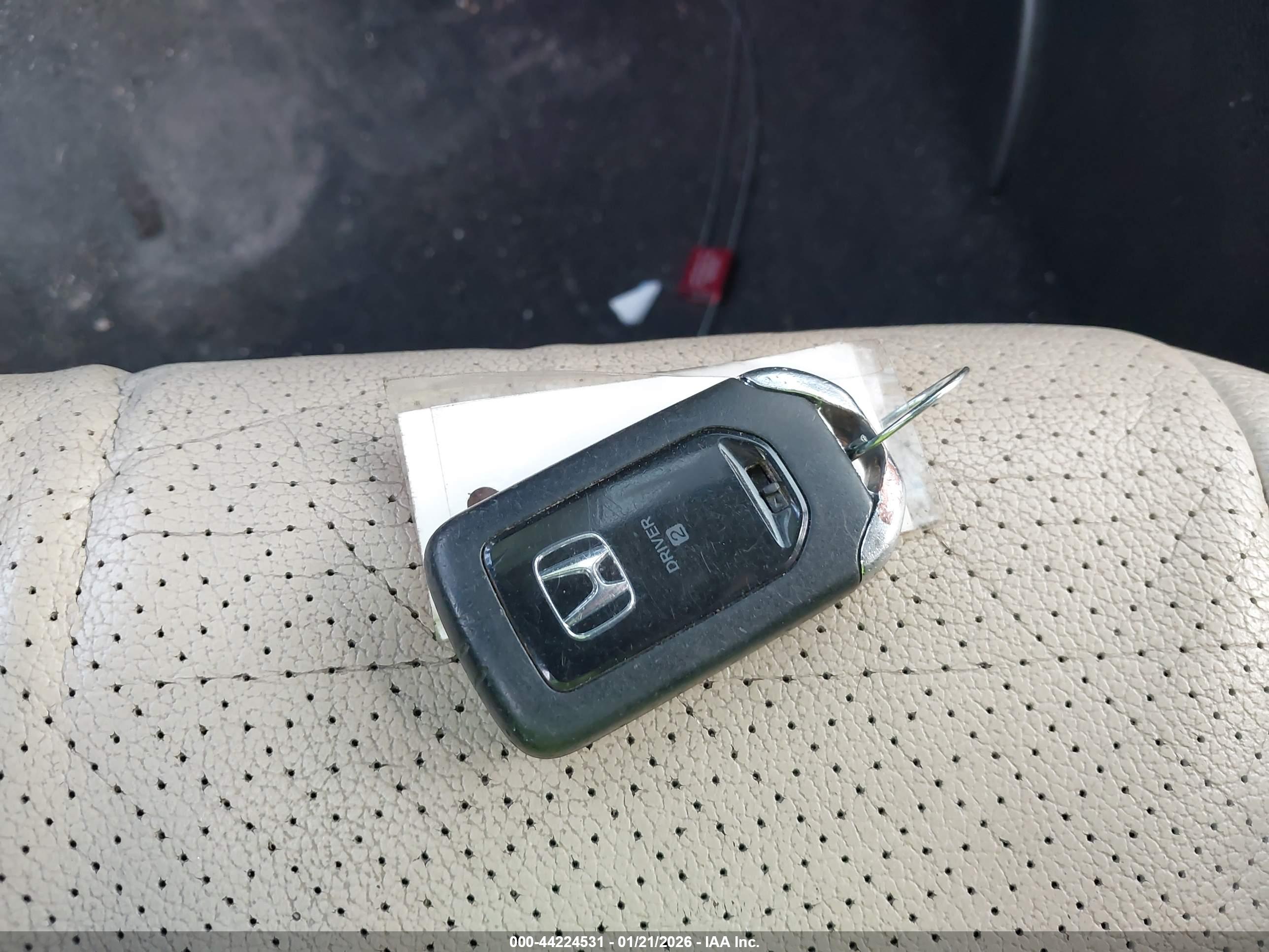 HONDA ACCORD image 11