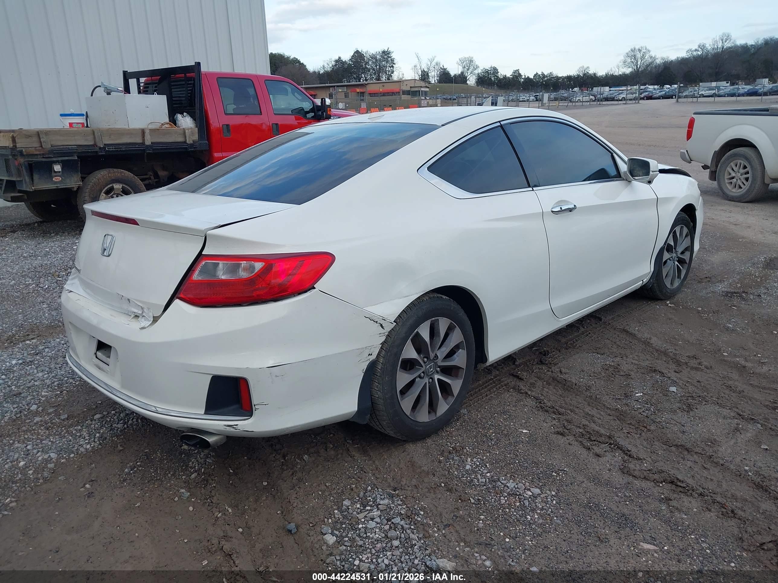 HONDA ACCORD image 4