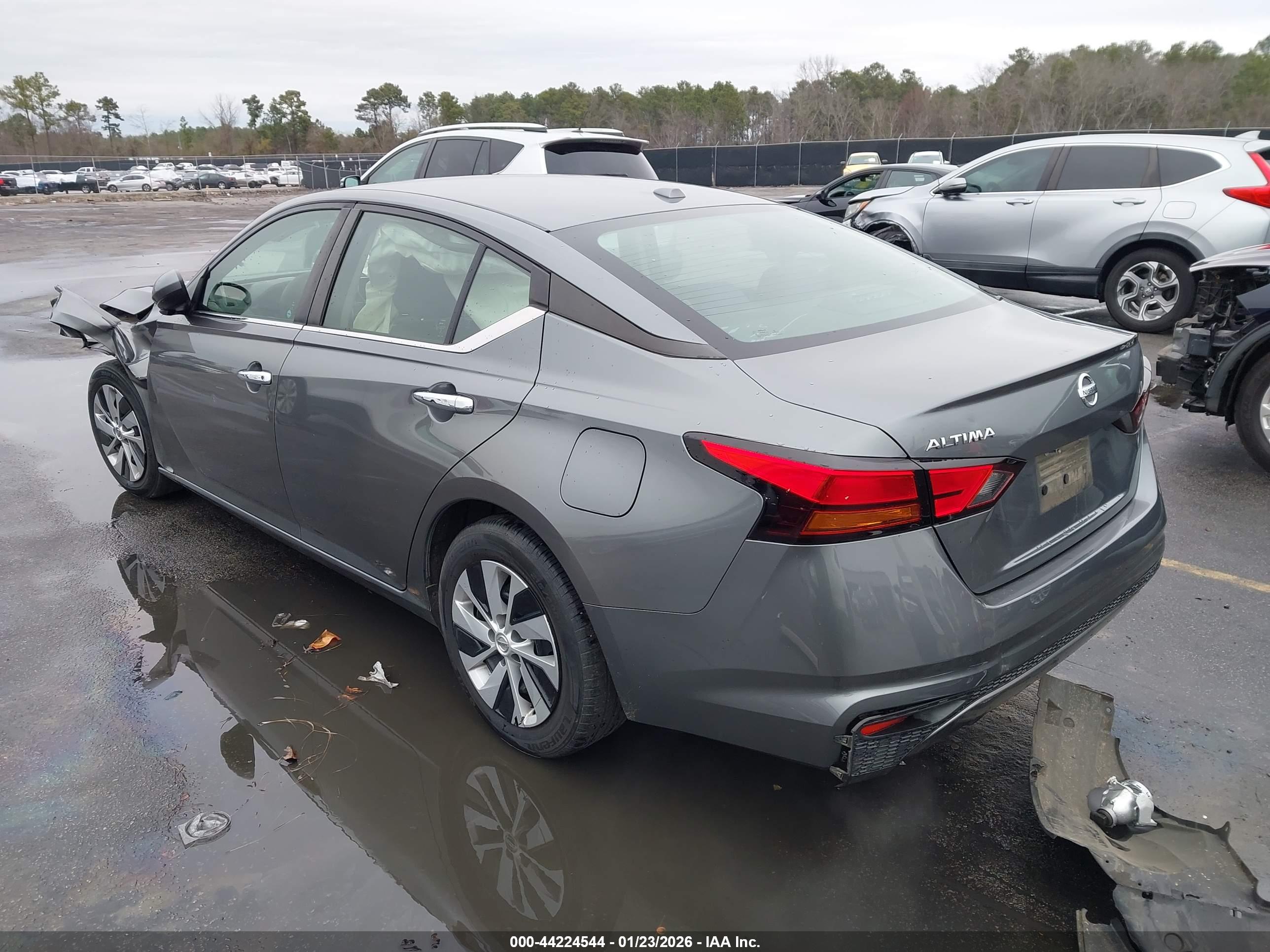 NISSAN ALTIMA image 3