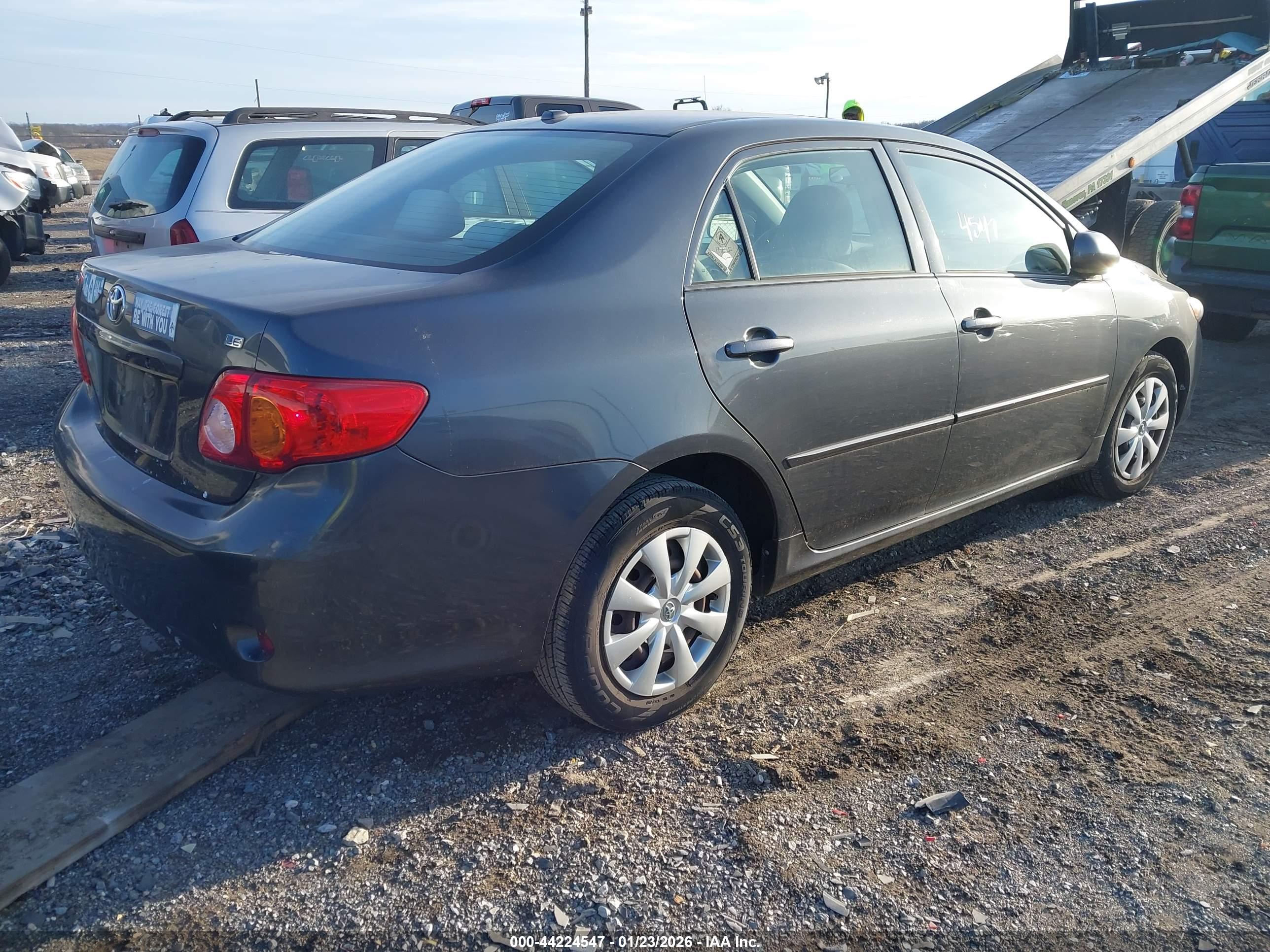TOYOTA COROLLA image 4