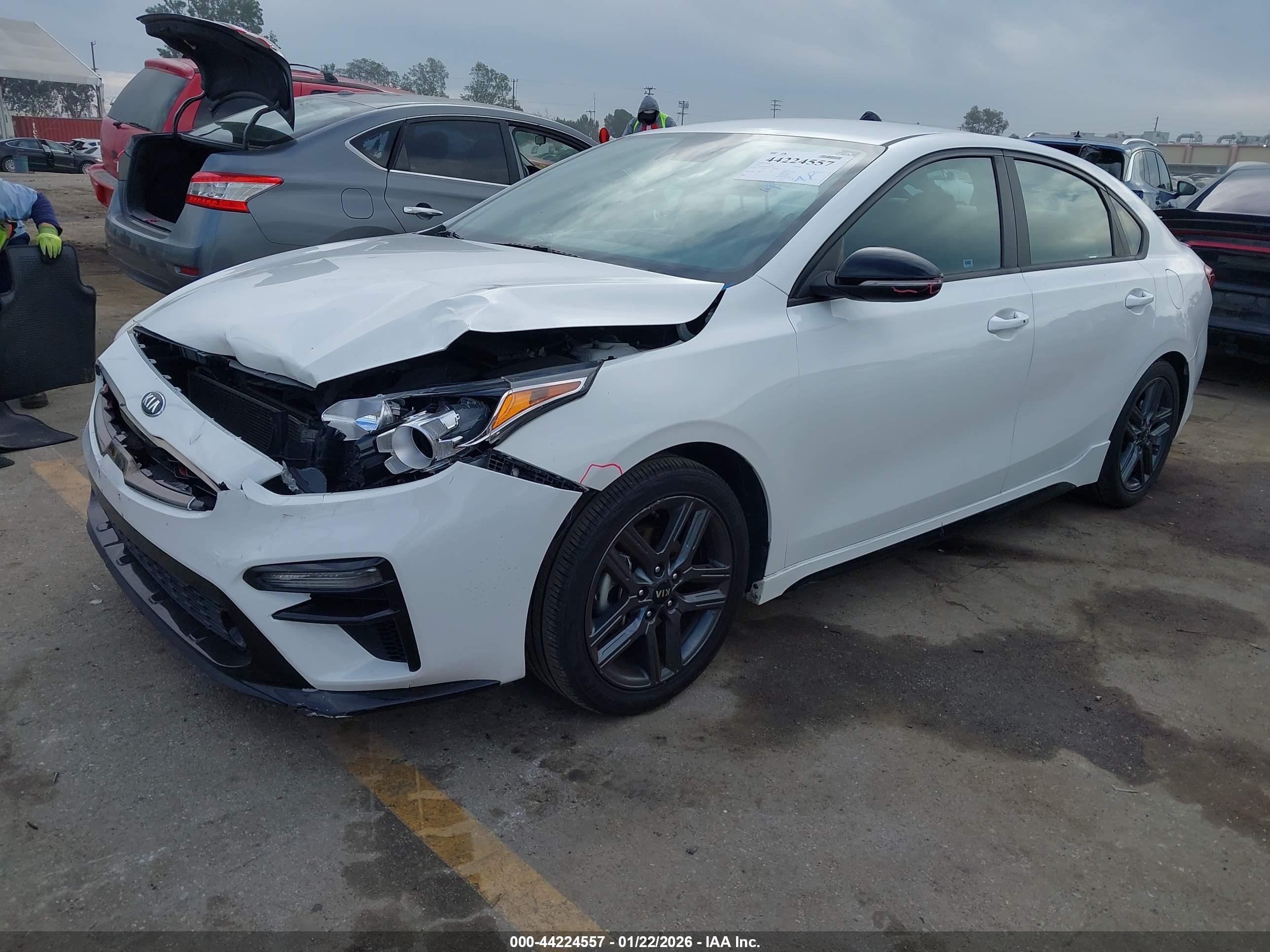 KIA FORTE image 2