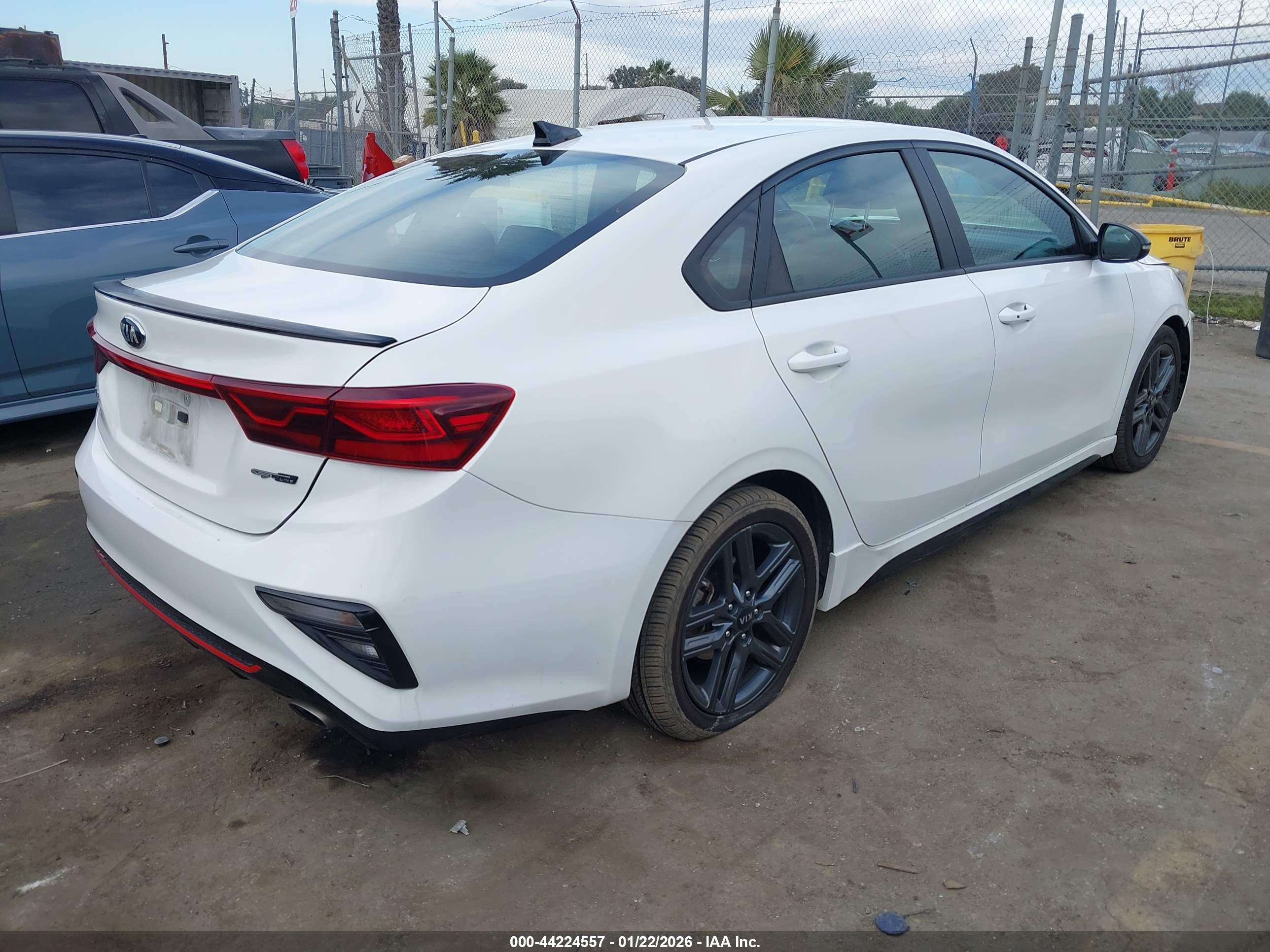 KIA FORTE image 4