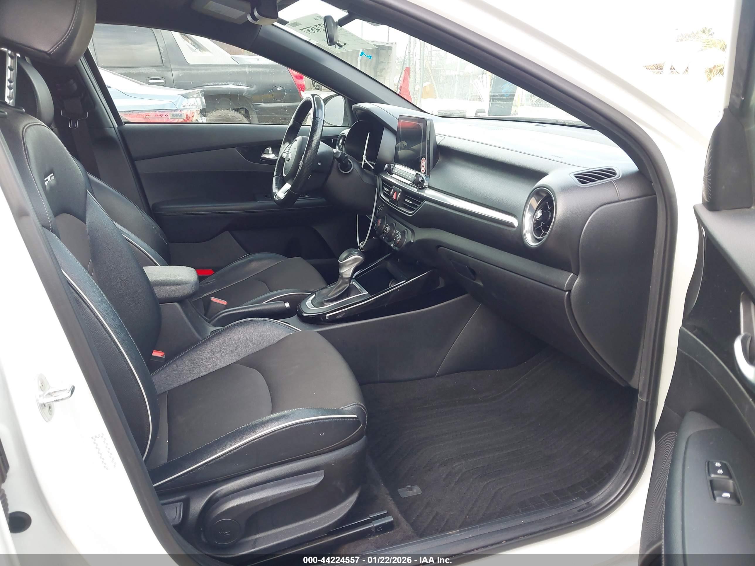 KIA FORTE image 5
