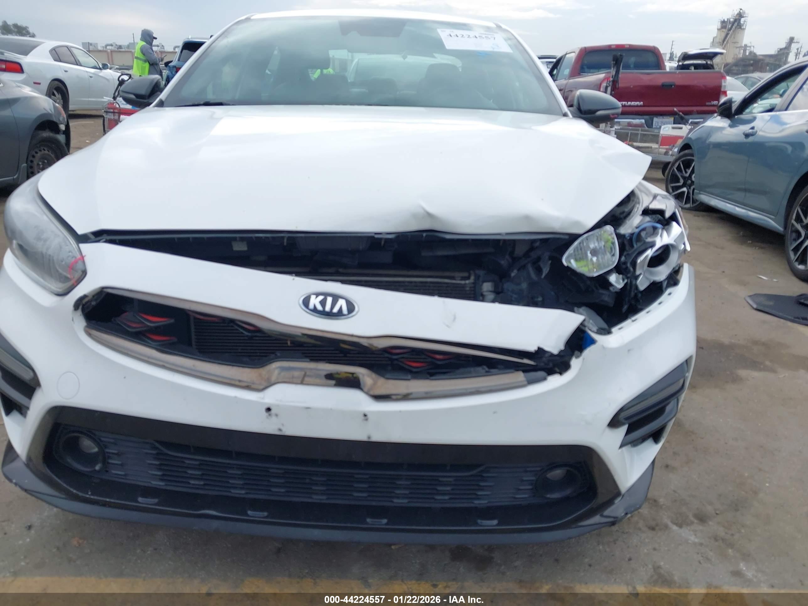 KIA FORTE image 6