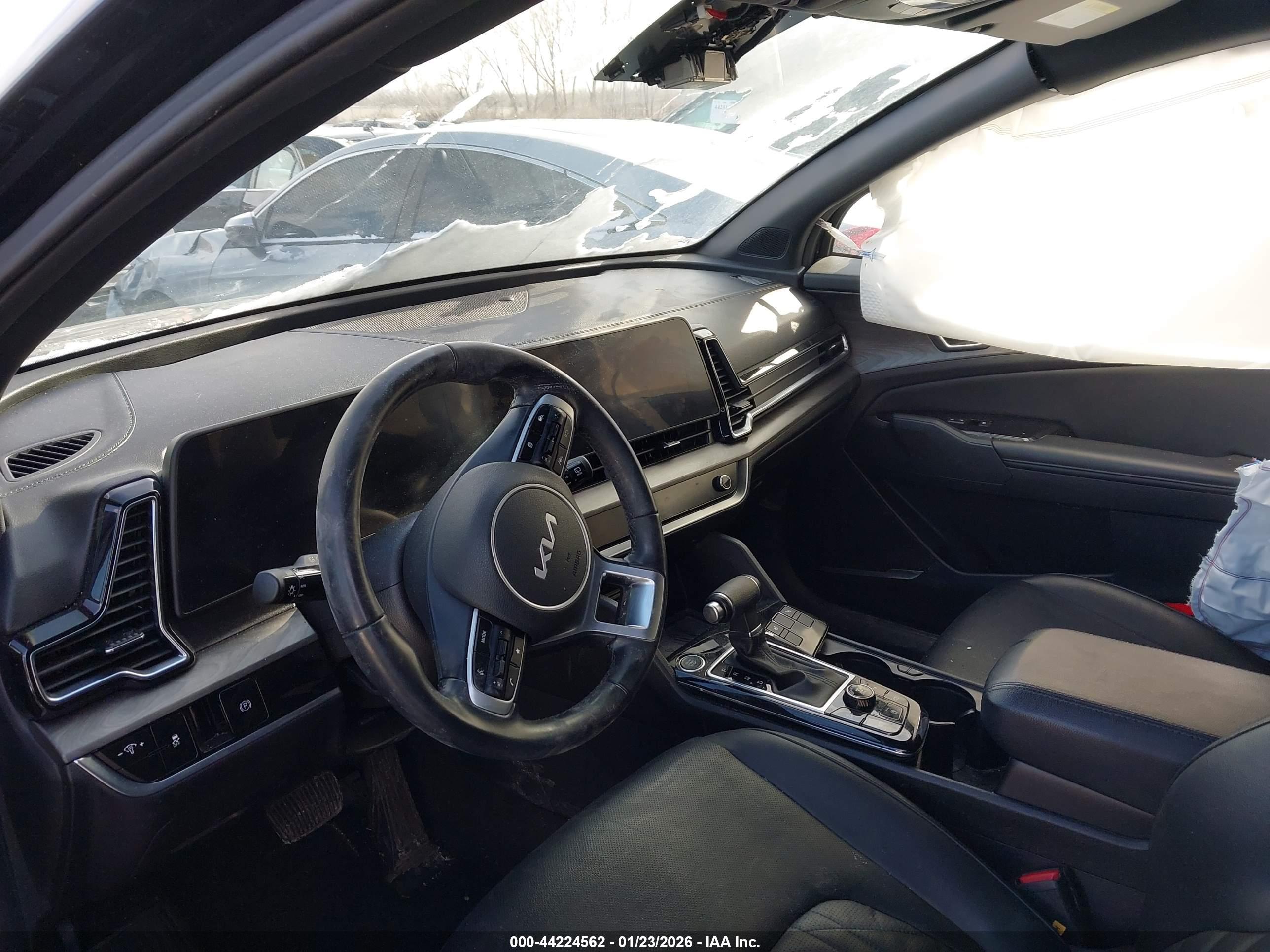 KIA SPORTAGE image 5