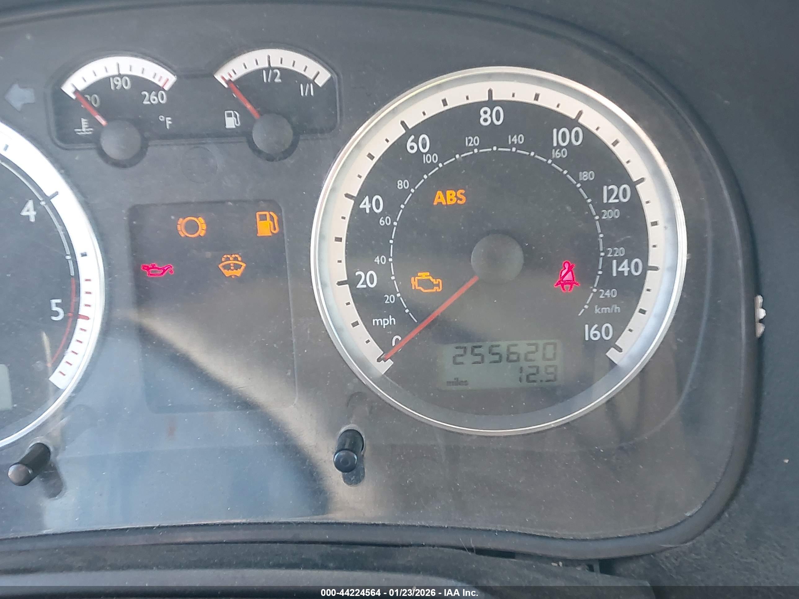 VOLKSWAGEN JETTA image 7