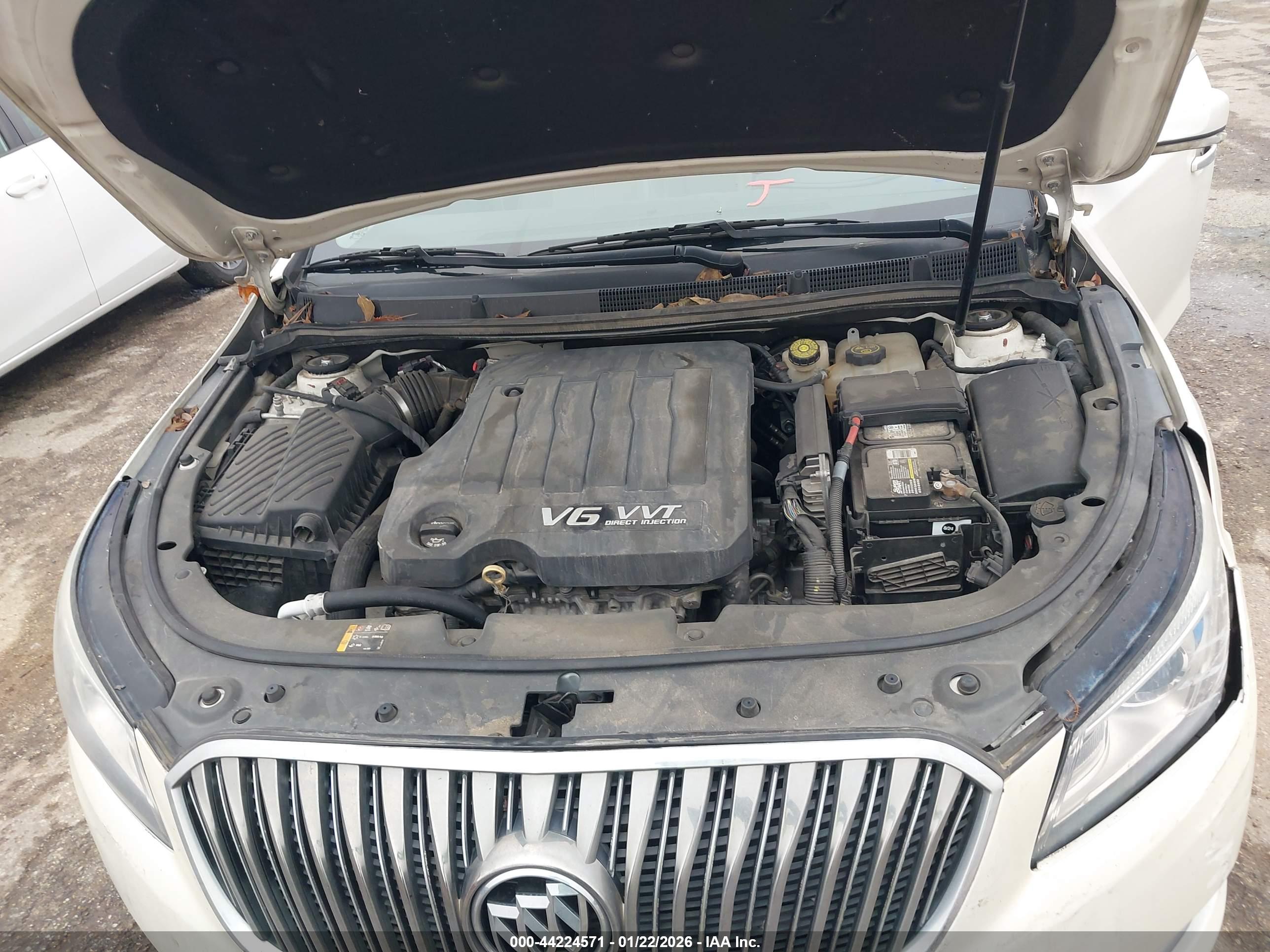 BUICK LACROSSE image 10