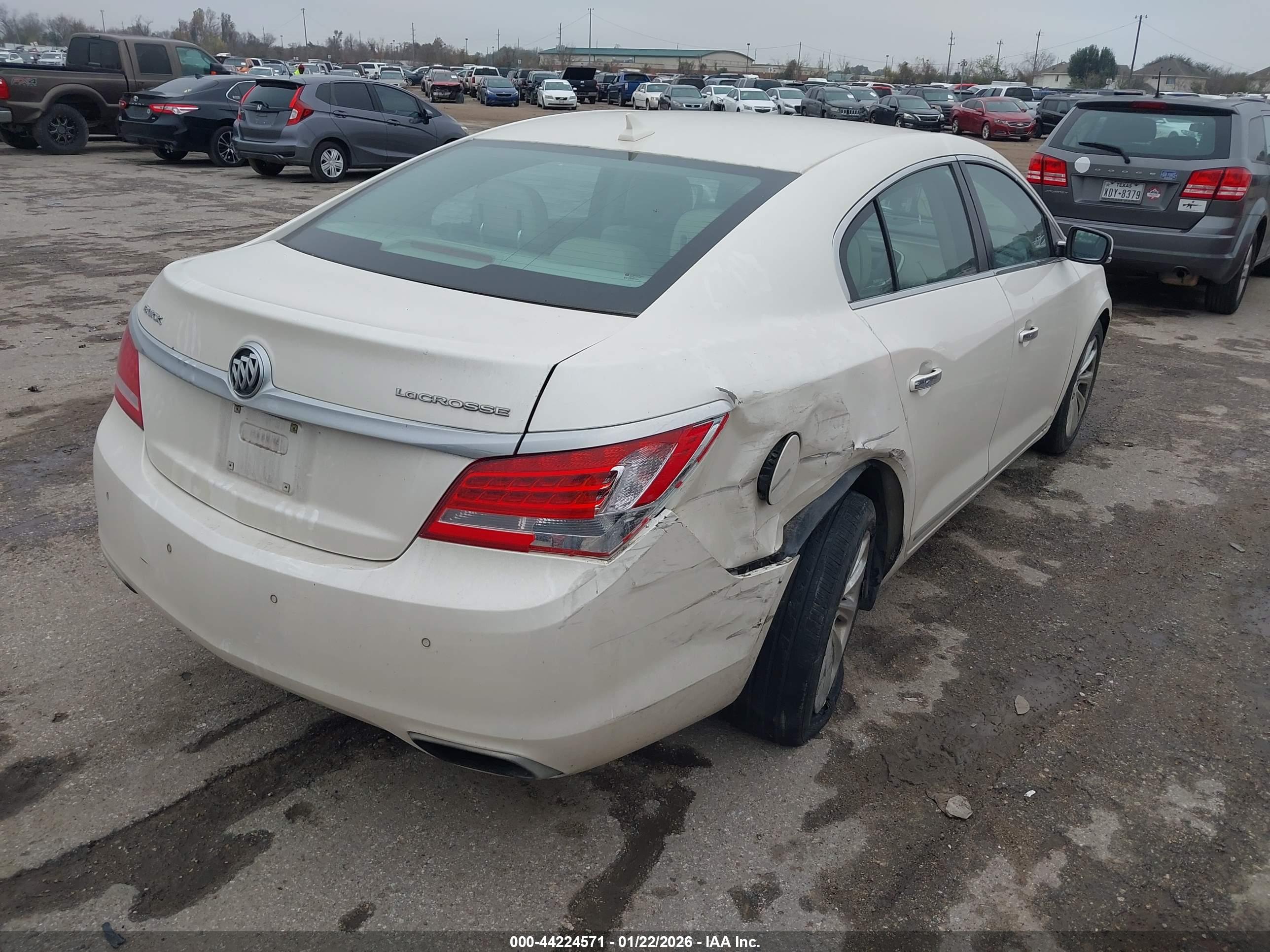 BUICK LACROSSE image 4
