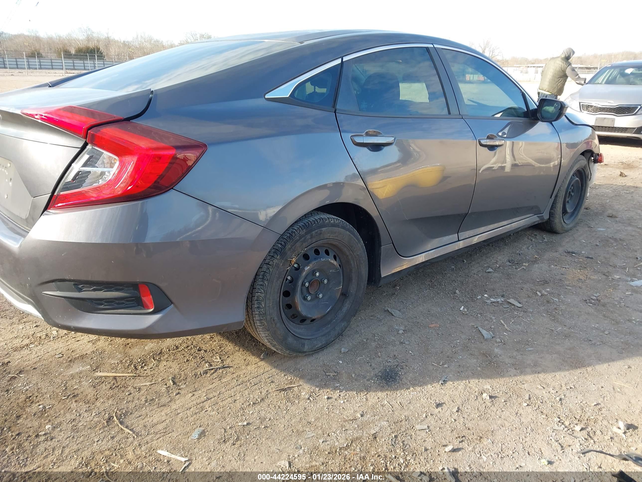 HONDA CIVIC image 4
