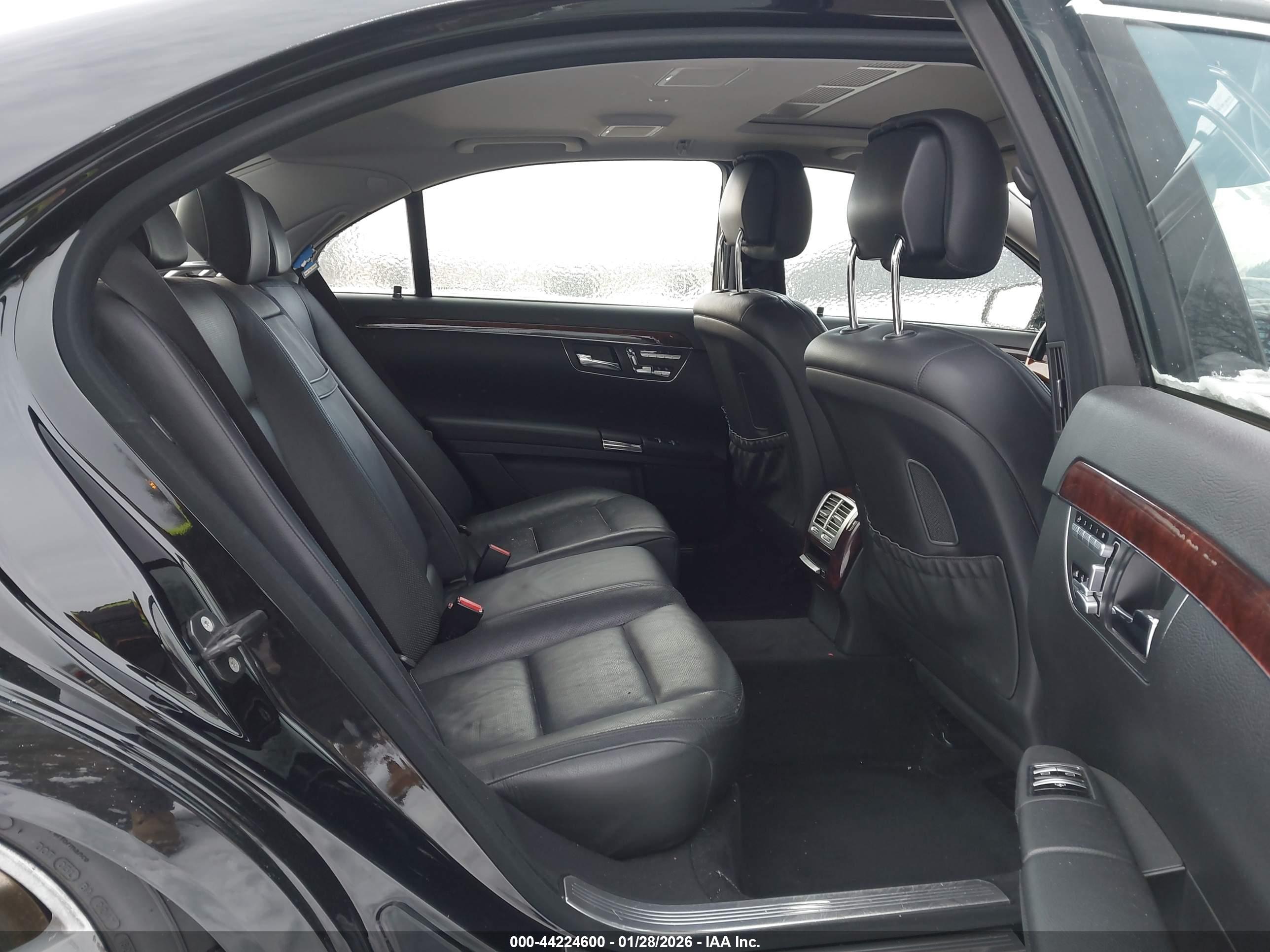 MERCEDES-BENZ S image 8