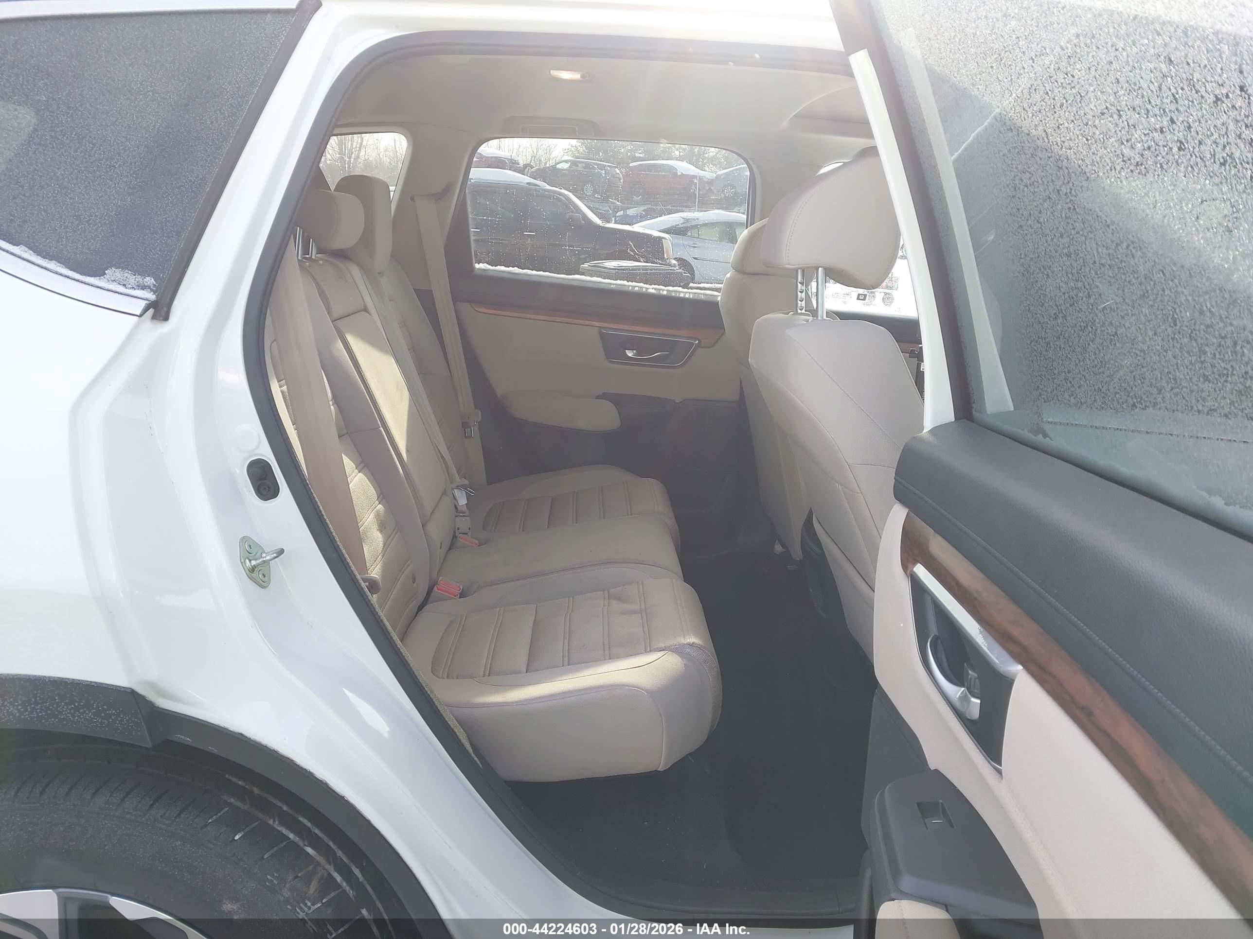 HONDA CR-V image 8