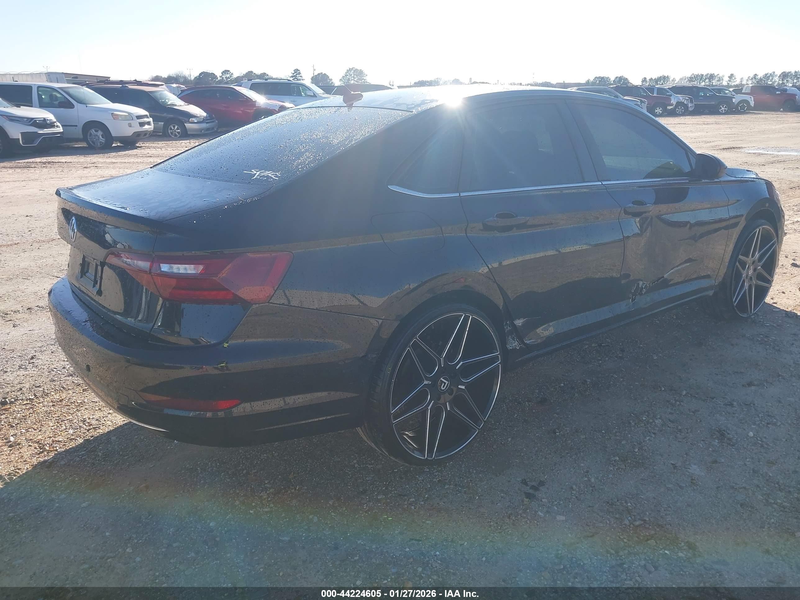 VOLKSWAGEN JETTA image 4