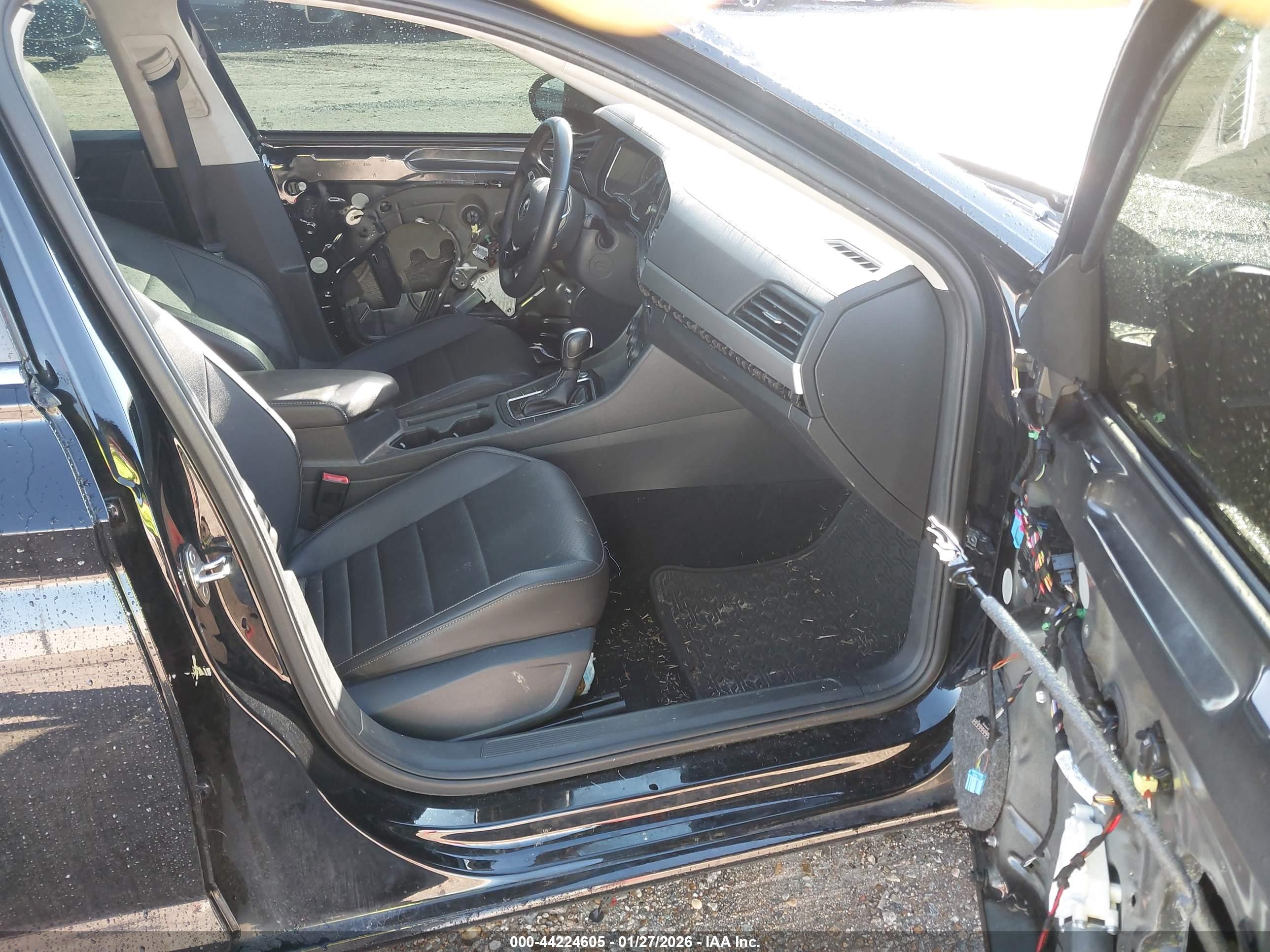 VOLKSWAGEN JETTA image 5