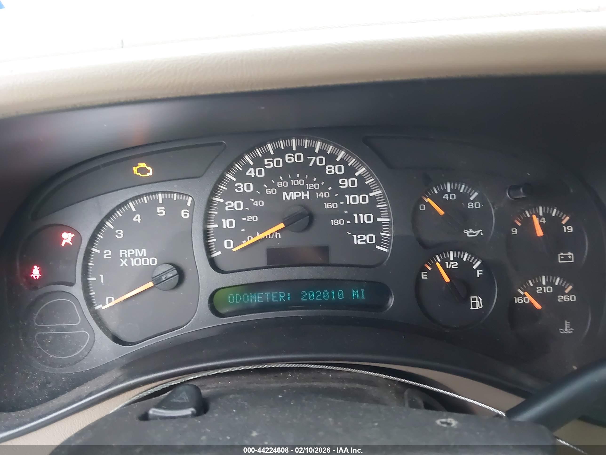 CHEVROLET TAHOE image 7