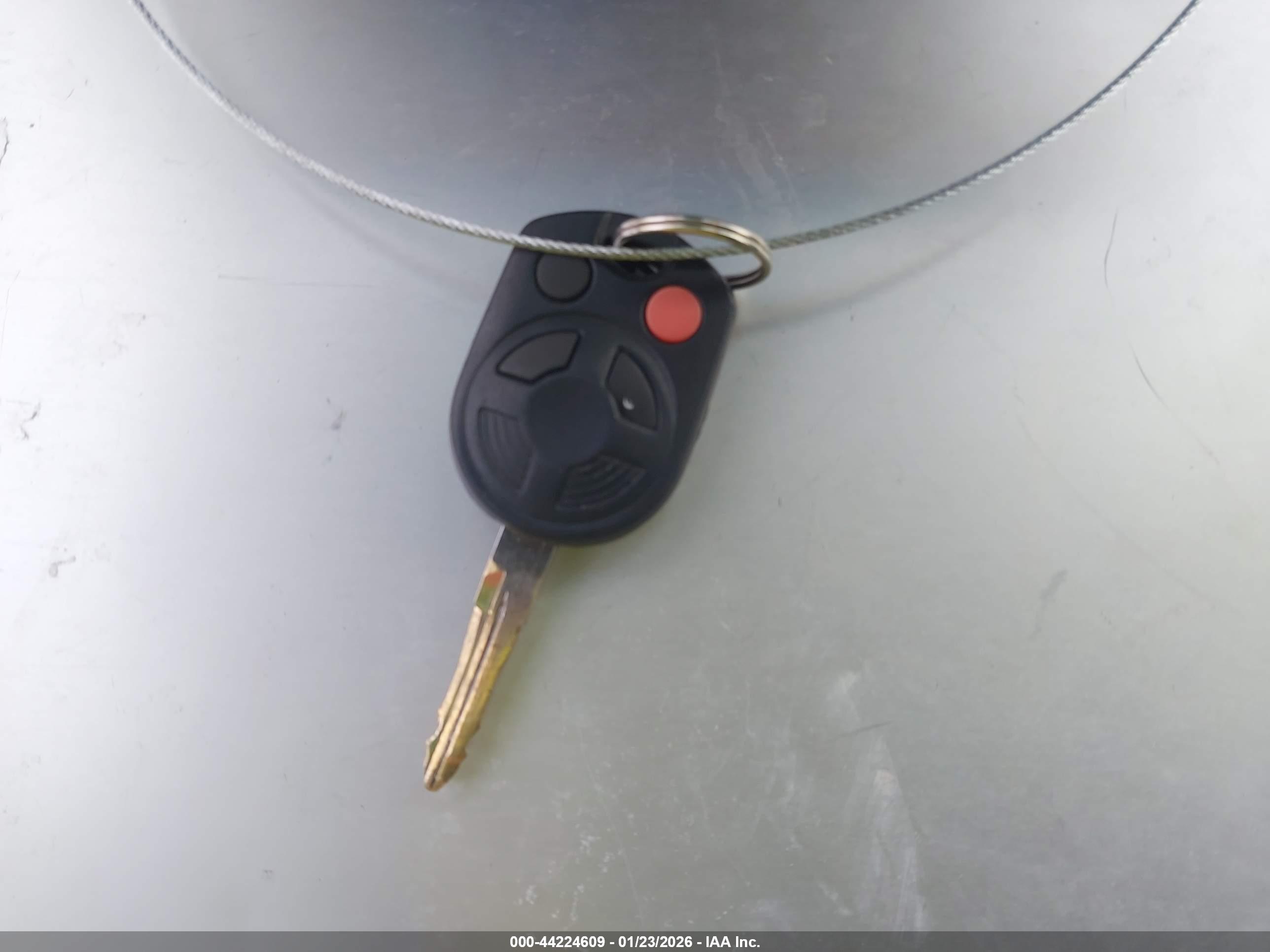 FORD ESCAPE image 11
