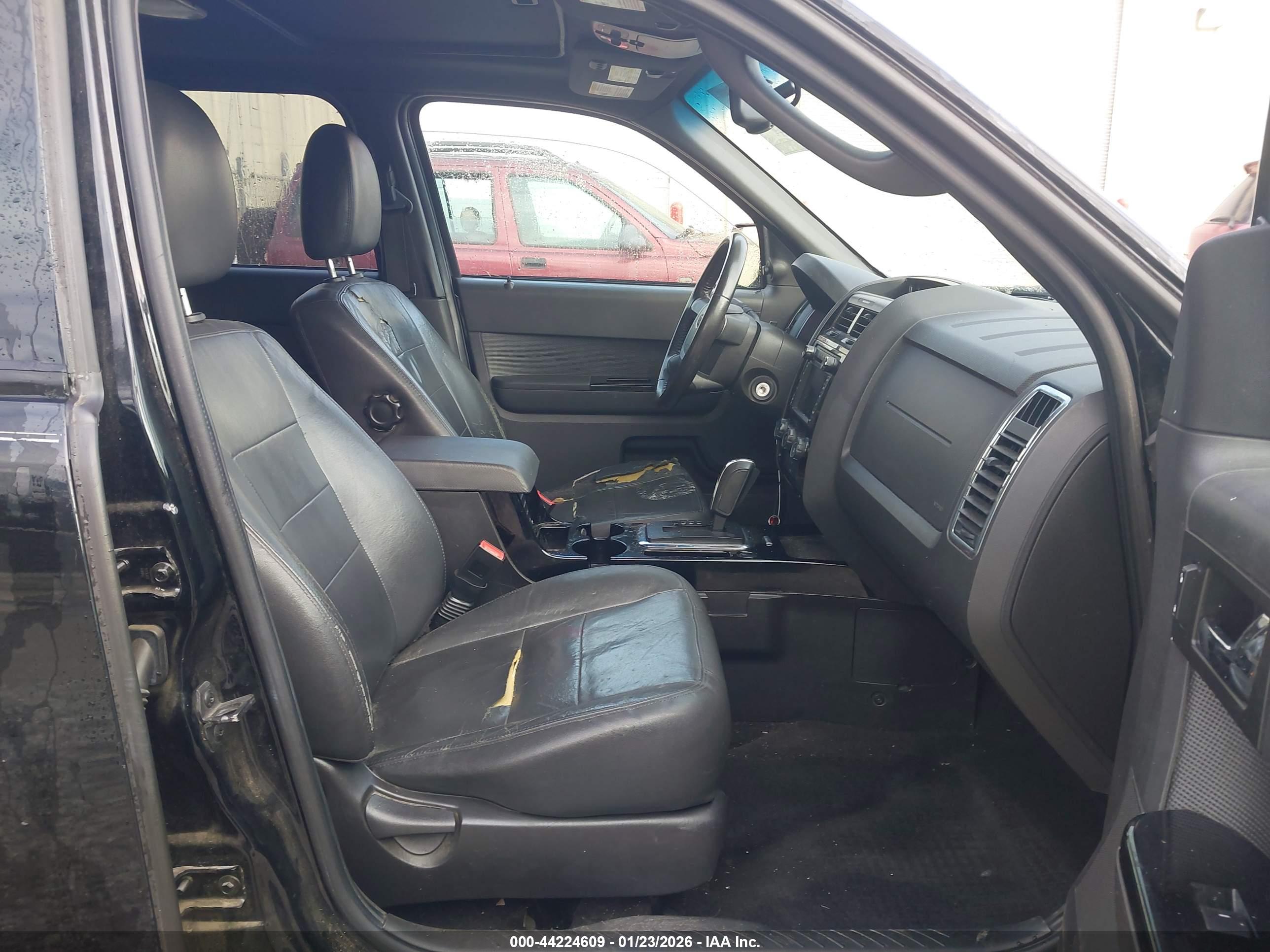 FORD ESCAPE image 5