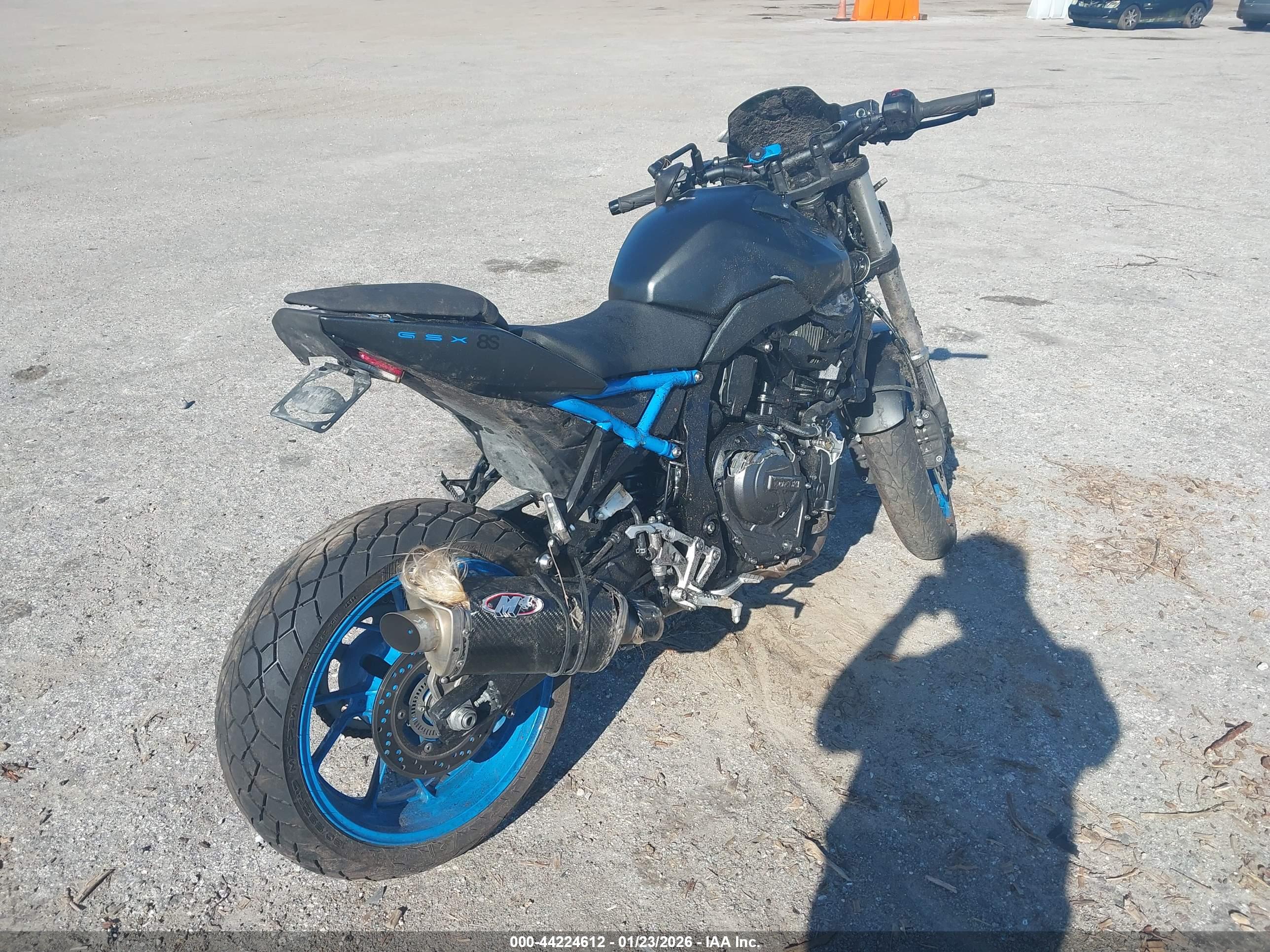 SUZUKI GSX800 image 4