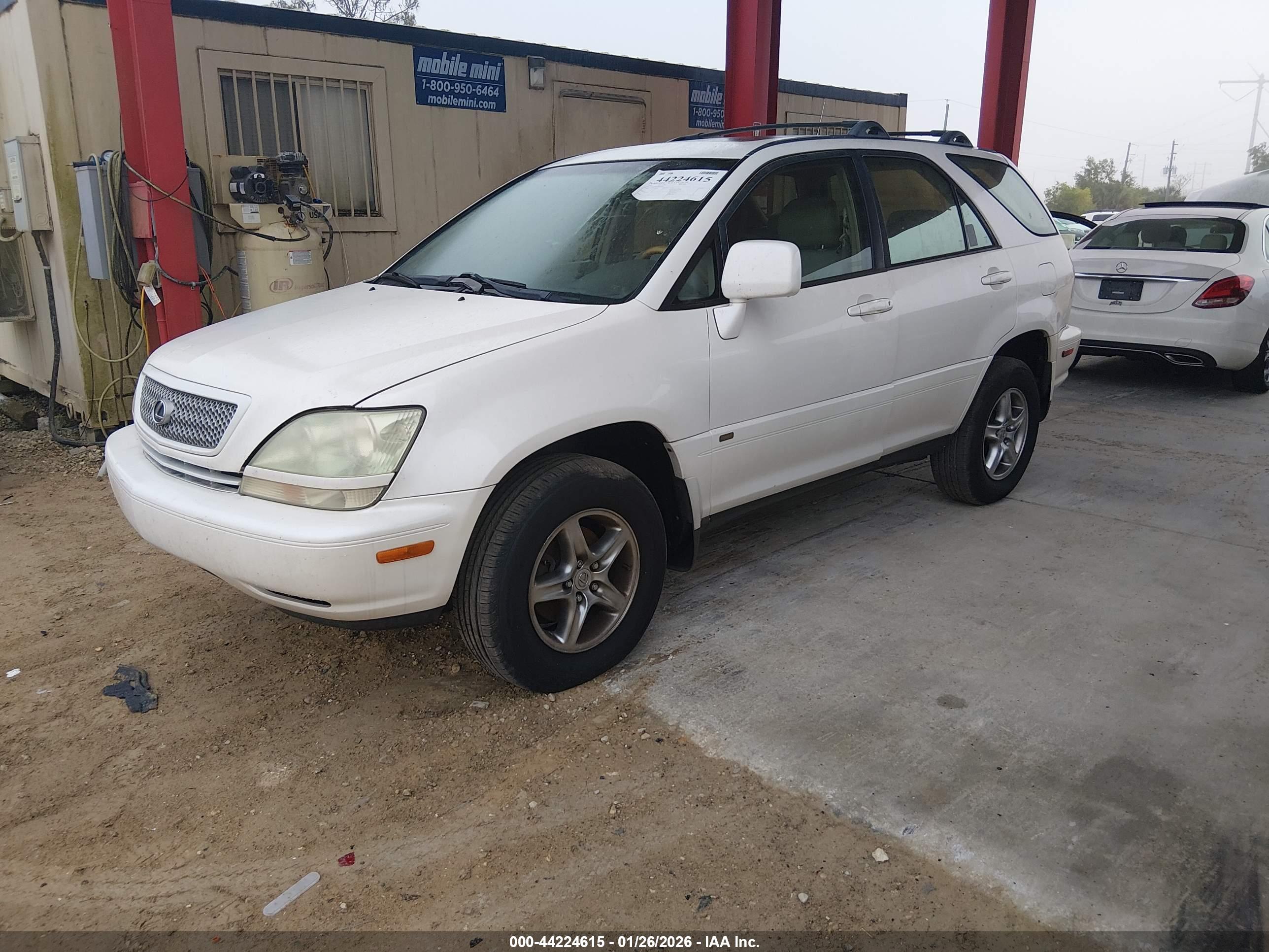 LEXUS RX image 2