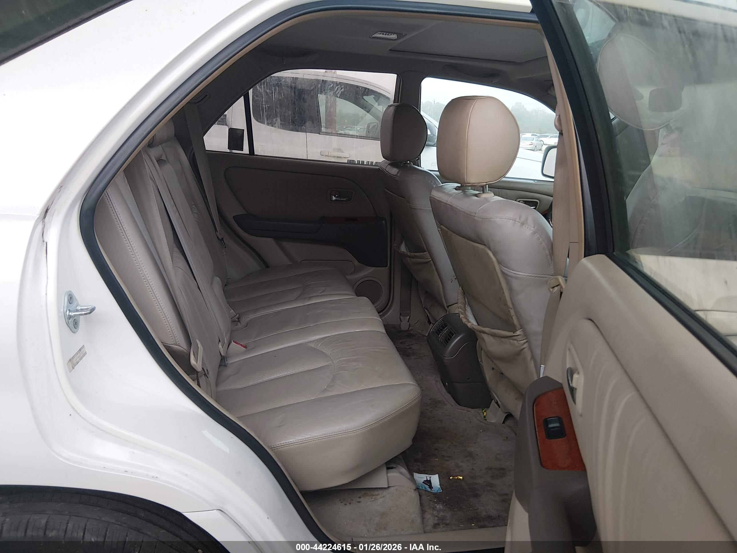 LEXUS RX image 8