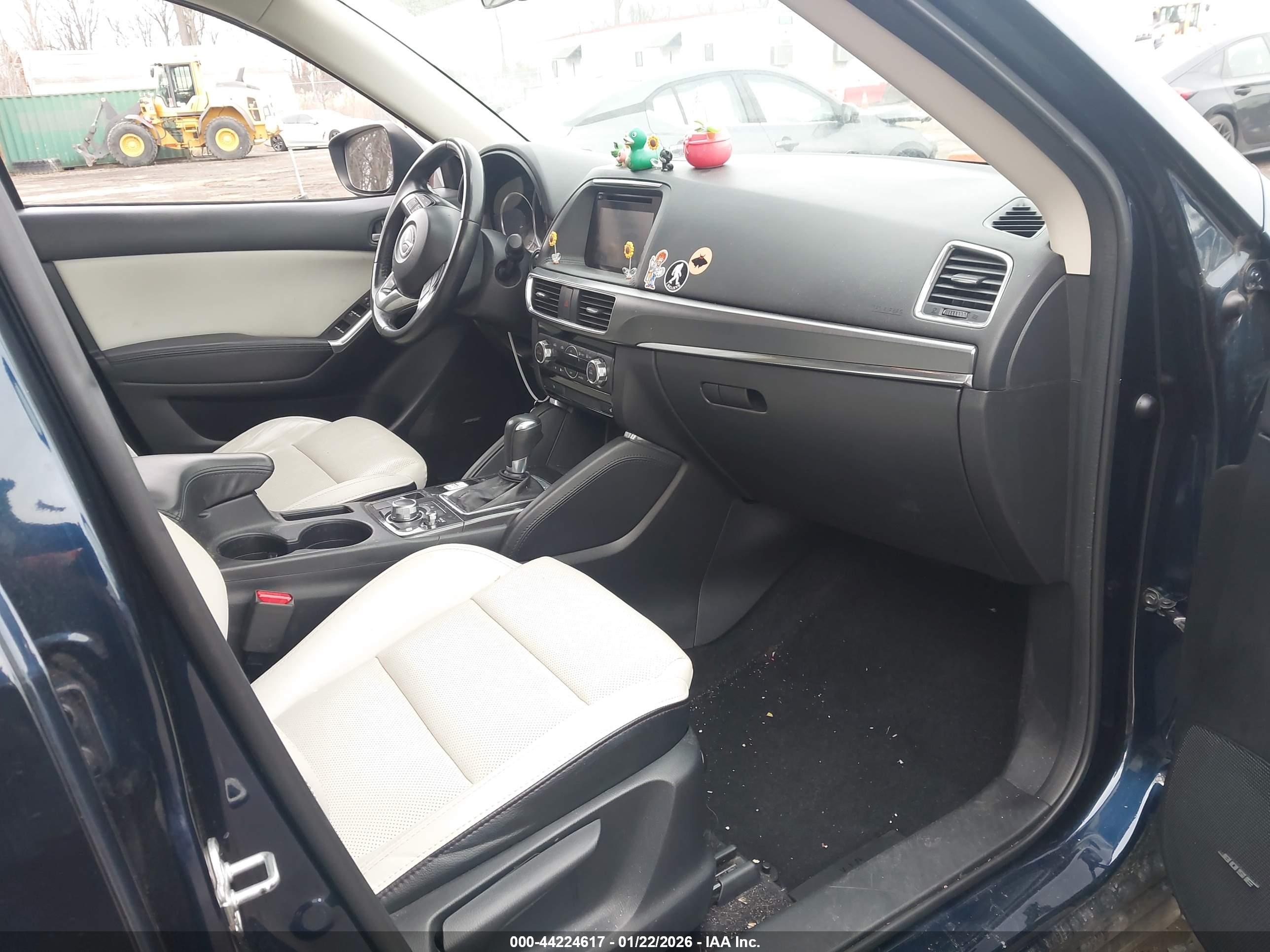 MAZDA CX-5 image 5