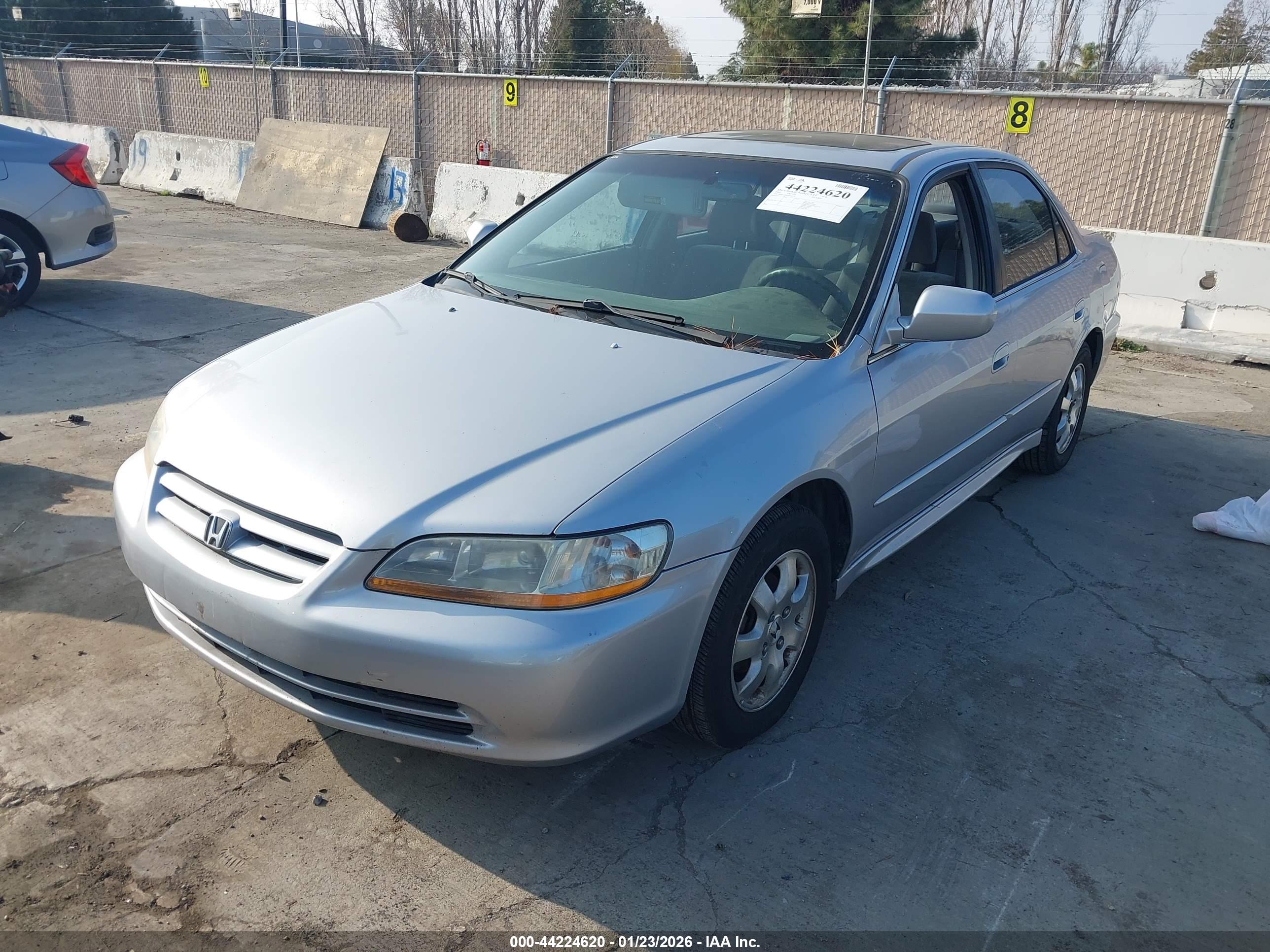 HONDA ACCORD image 2